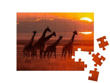 puzzleYOU Puzzle Giraffenherde im Sonnenuntergang in Afrika, 48 Puzzleteile, puzzleYOU-Kollektionen Safari, Savanne