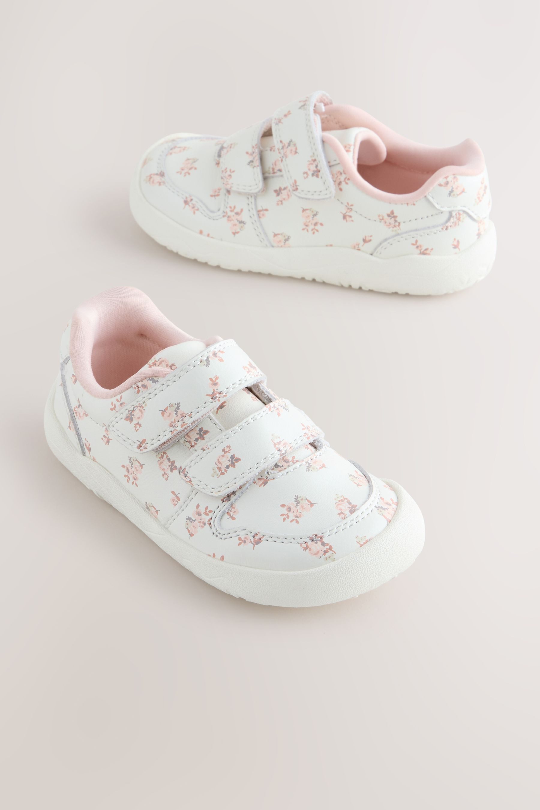 Next Barfuß-Sneaker aus Leder mit Klettverschluss Sneaker (1-tlg)