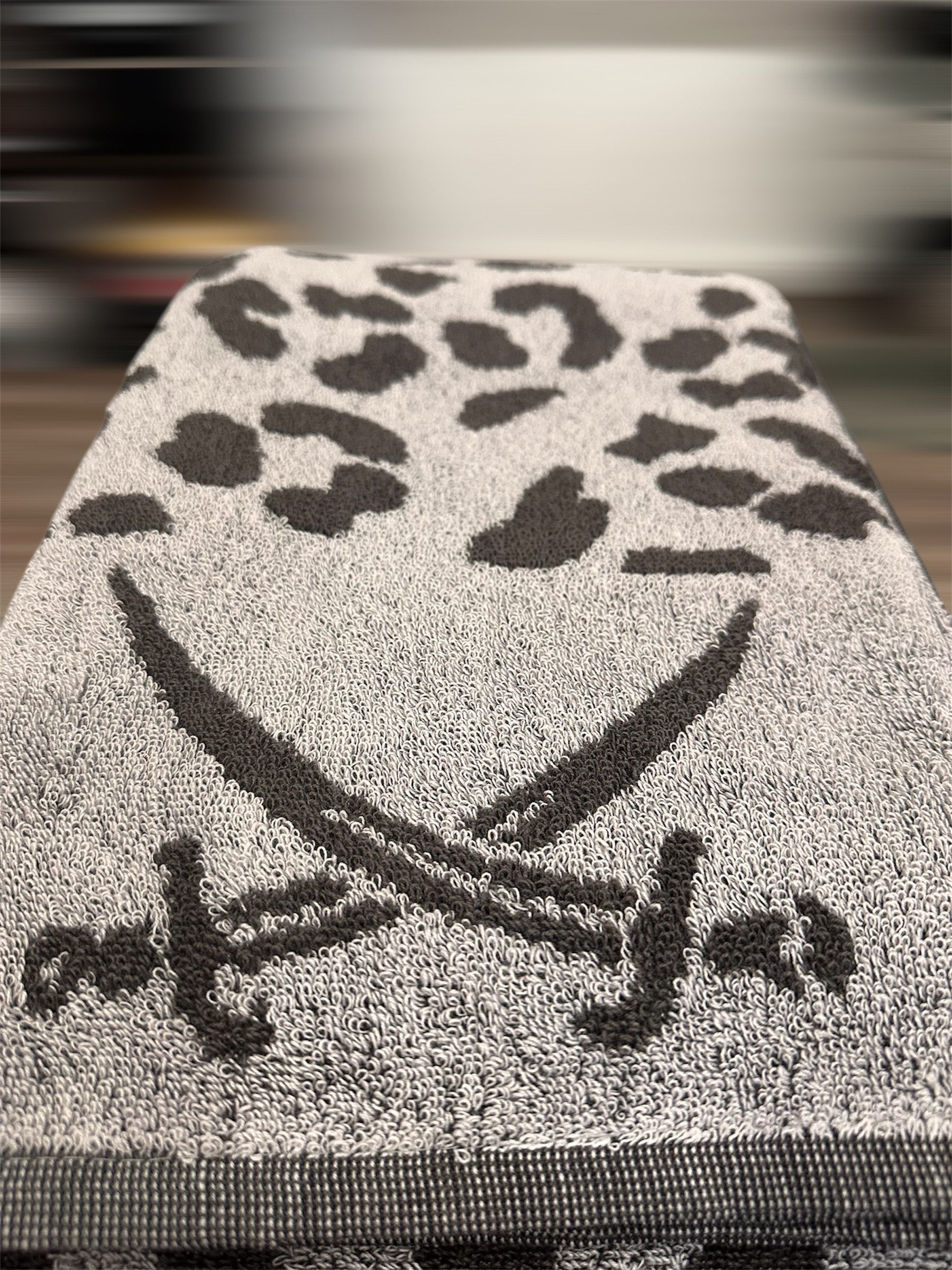 Sansibar Sylt Duschtücher 2 teiliges Duschtuch Set LEO mit modernem Design, 90x160 cm, (Spar-Set, 2-St), 100% Baumwolle, langlebig, saugstark, leicht gezwirnt