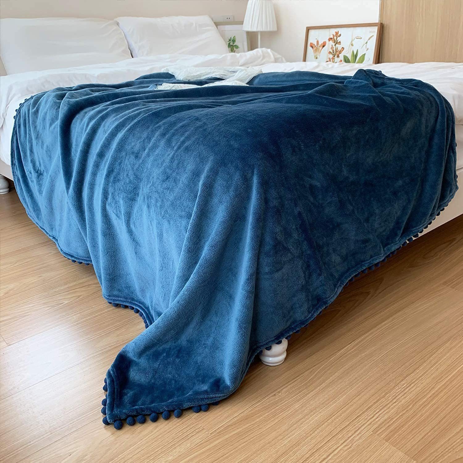 Decke Wohndecke Decken weich flauschig, Couch warm BTTO, und Kuscheldecke, Fleecedecke Wohndecke Flanell Pompoms für Blau Sofa