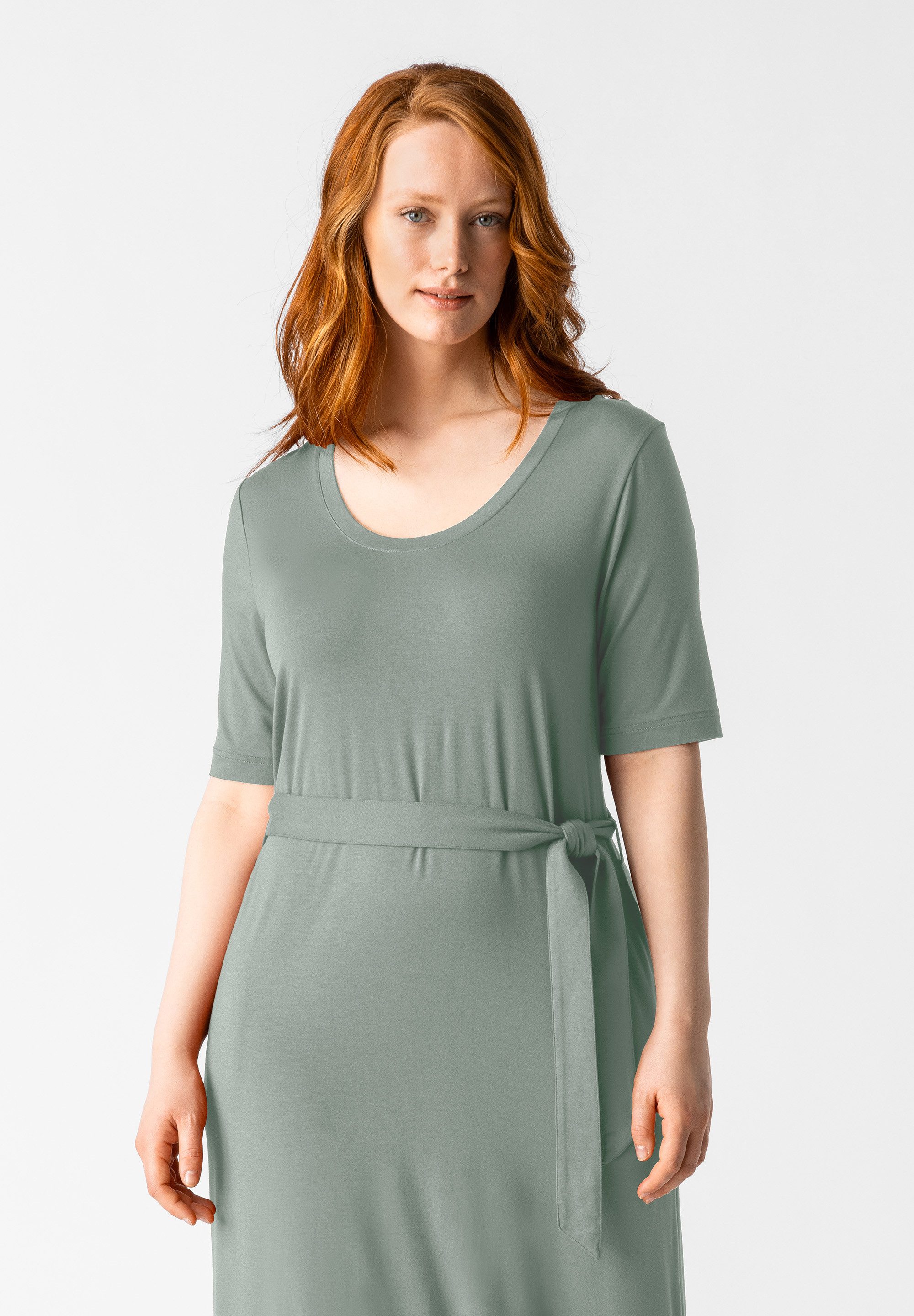 Les Lunes Jerseykleid Lolaa Dress lockerer Sitz, seitliche Schlitze, mit Gürtel und Seitentaschen