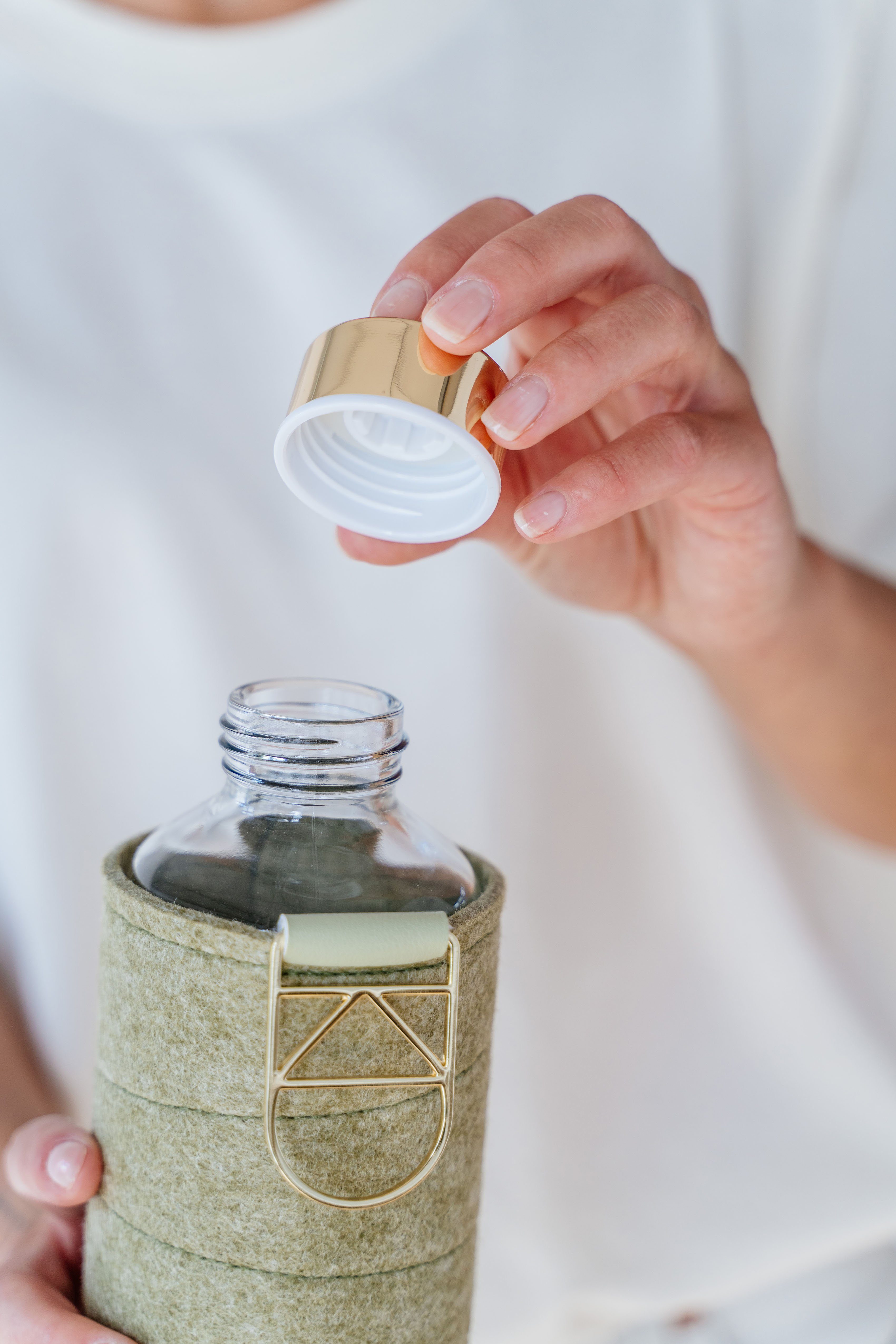 equa Trinkflasche Mismatch, Borosilikatglas, mit Filzhülle, 750 ml