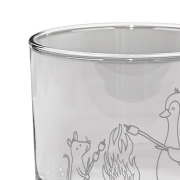 Mr. & Mrs. Panda Whiskyglas Pinguin Lagerfeuer - Transparent - Geschenk, Whiskey Glas mit Gravur, Premium Glas, Mit Liebe graviert