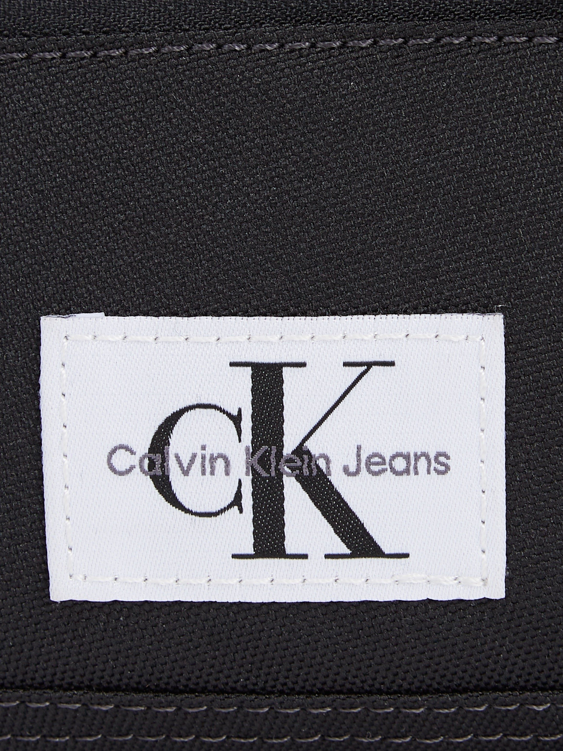 Jeans BAG21 praktischen SPORT W, schwarz Bag CAMERA Design Klein Mini Calvin ESSENTIALS im