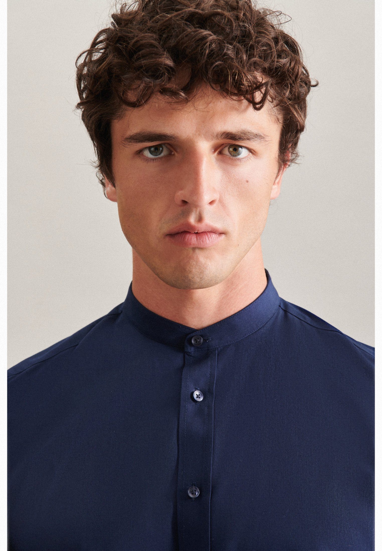 seidensticker Businesshemd Schwarze Rose Slim 1/1 Stehkragen Uni