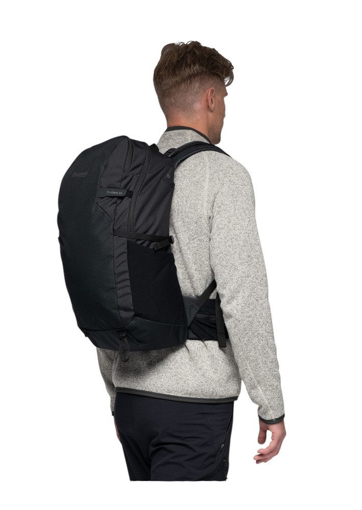 Bergans Wanderrucksack Rondane (für Tagestouren, vielseitig, funktionell) schwarz 30 Liter