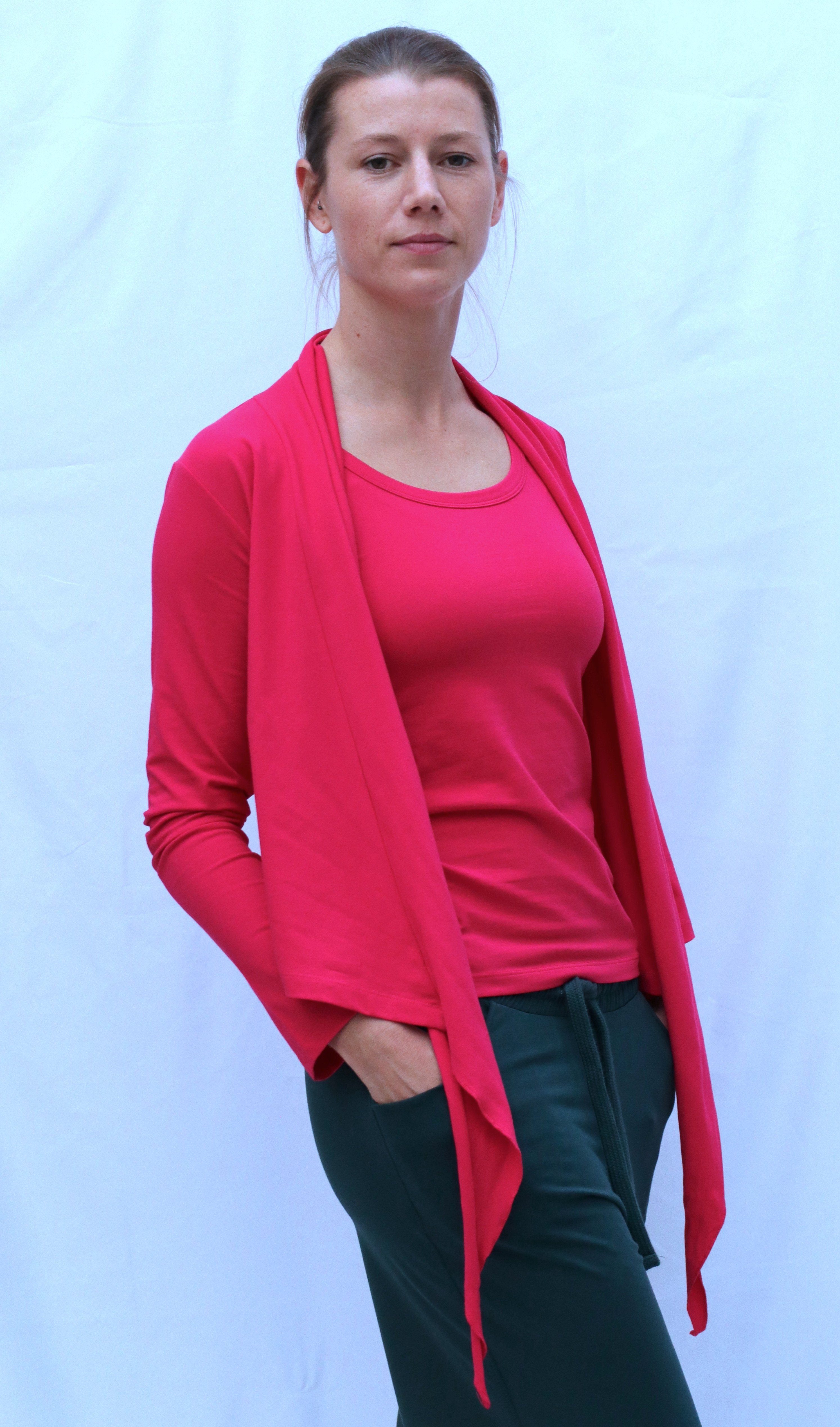 ESPARTO Yoga-Wickeljacke Wickelshirt Dhaara in Bio-Baumwolle variabel zu binden