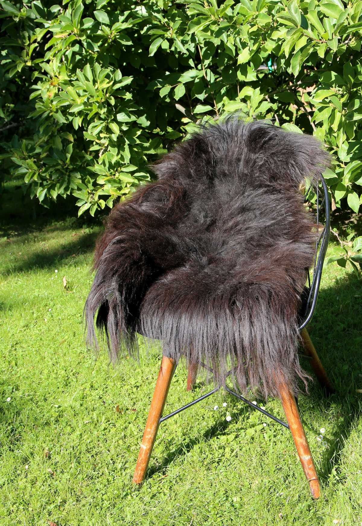 Hollert Fellteppich, Tierform, Lammfell Heidschnucke Braun