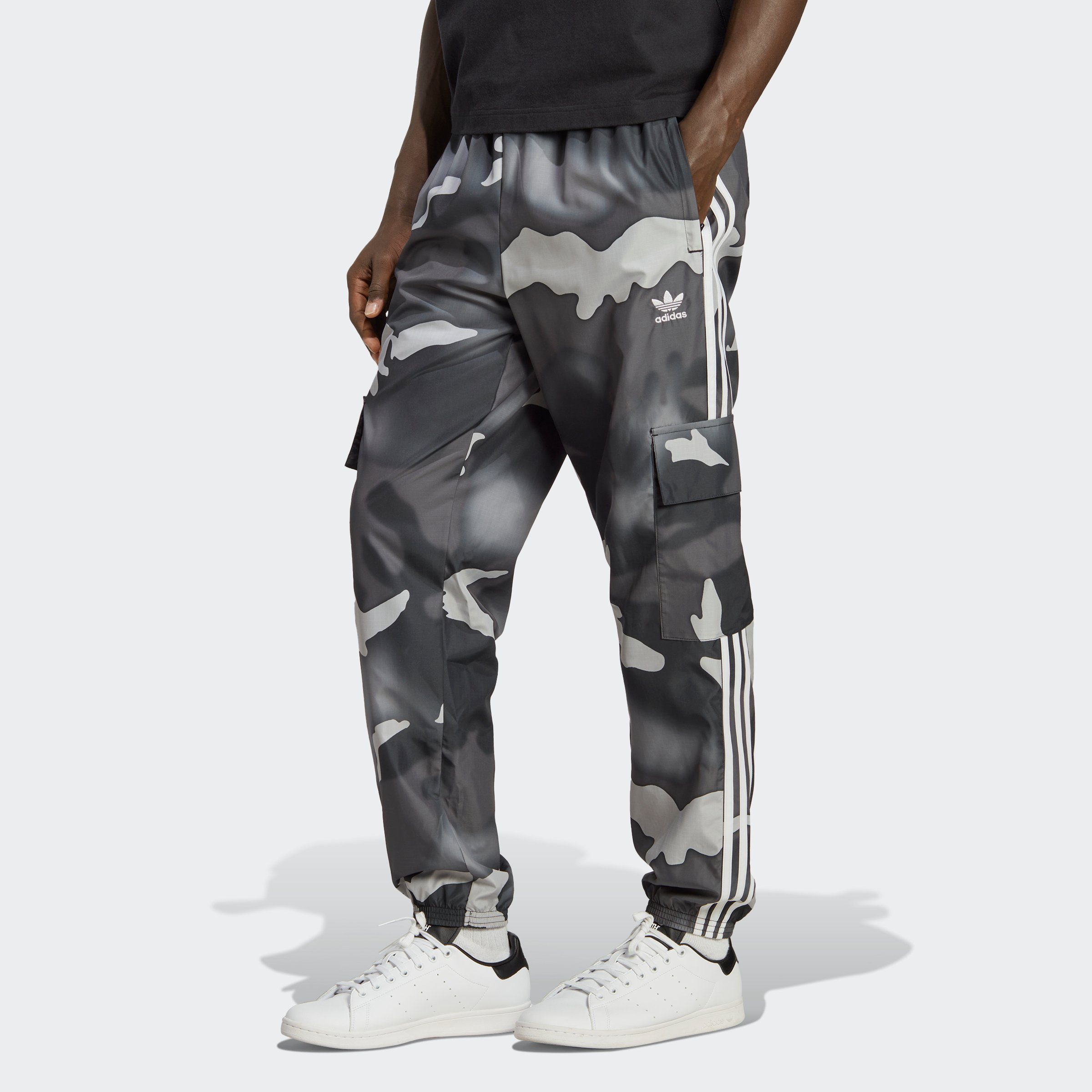 adidas CAMO Sporthose (1-tlg) Originals CARGOHOSE GRAPHICS