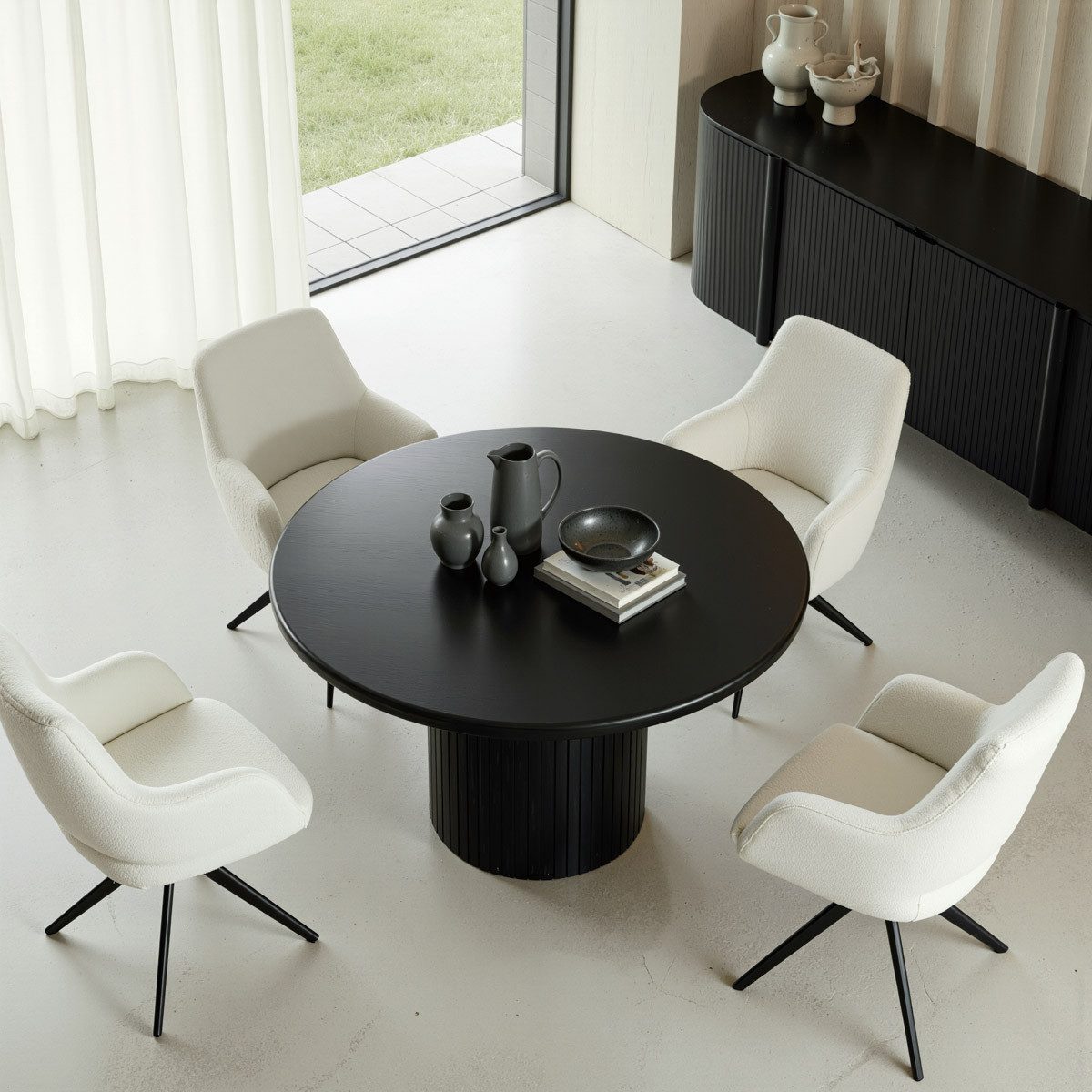 CASA DOMA Esstisch Tarifa, rund, schwarz, Mangoholz massiv, Säulenfuß, Lamellen-Optik, Platz für 6 bis 8 Personen, H/D: 76x130 cm