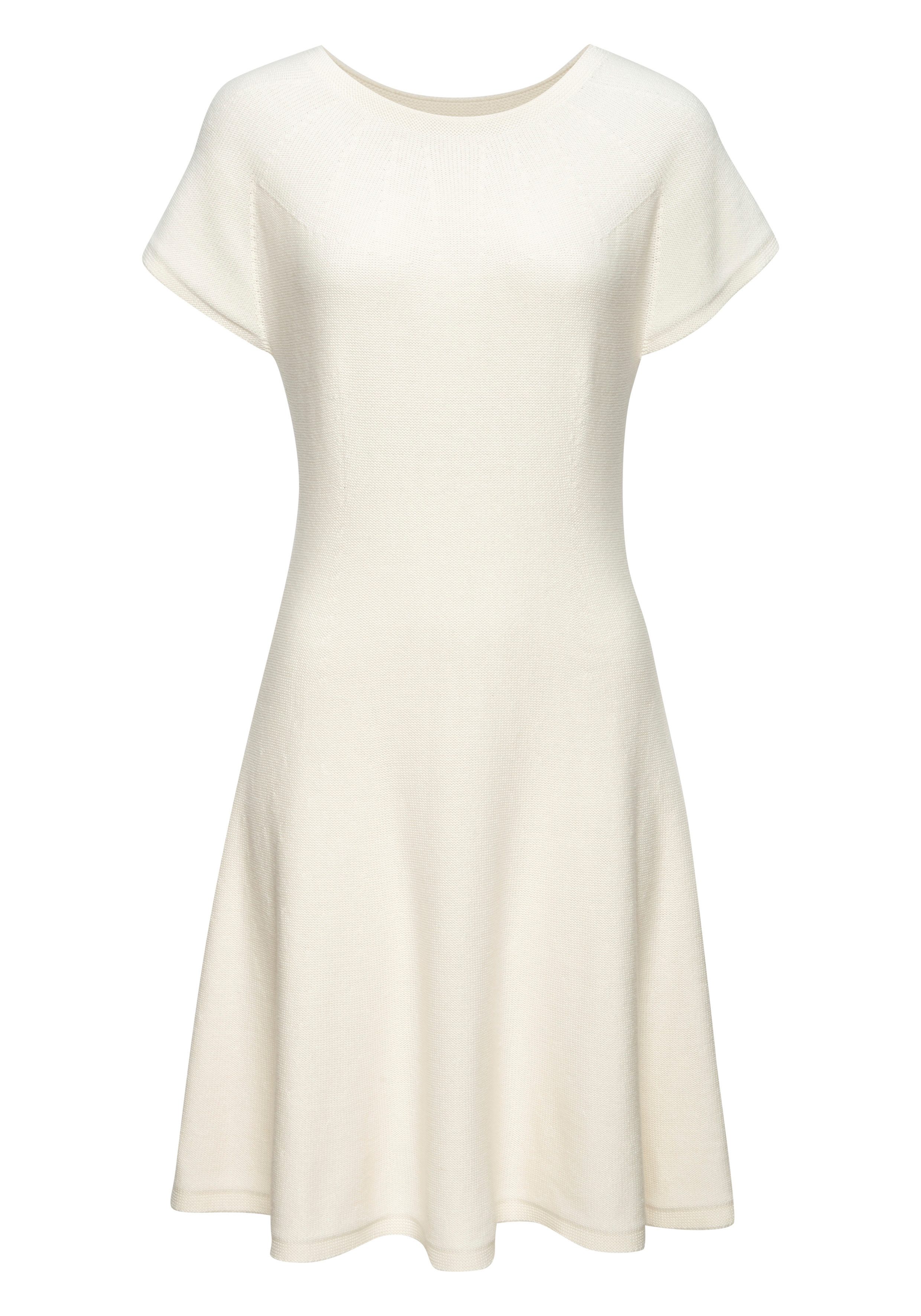 LASCANA Strickkleid aus hochwertigem Feinstrick, nahtloser Strick, superelastisch kurzes Kleid ohne störende Nähte, Kleid aus softem Baumwoll-Viskosemix. € 79,99