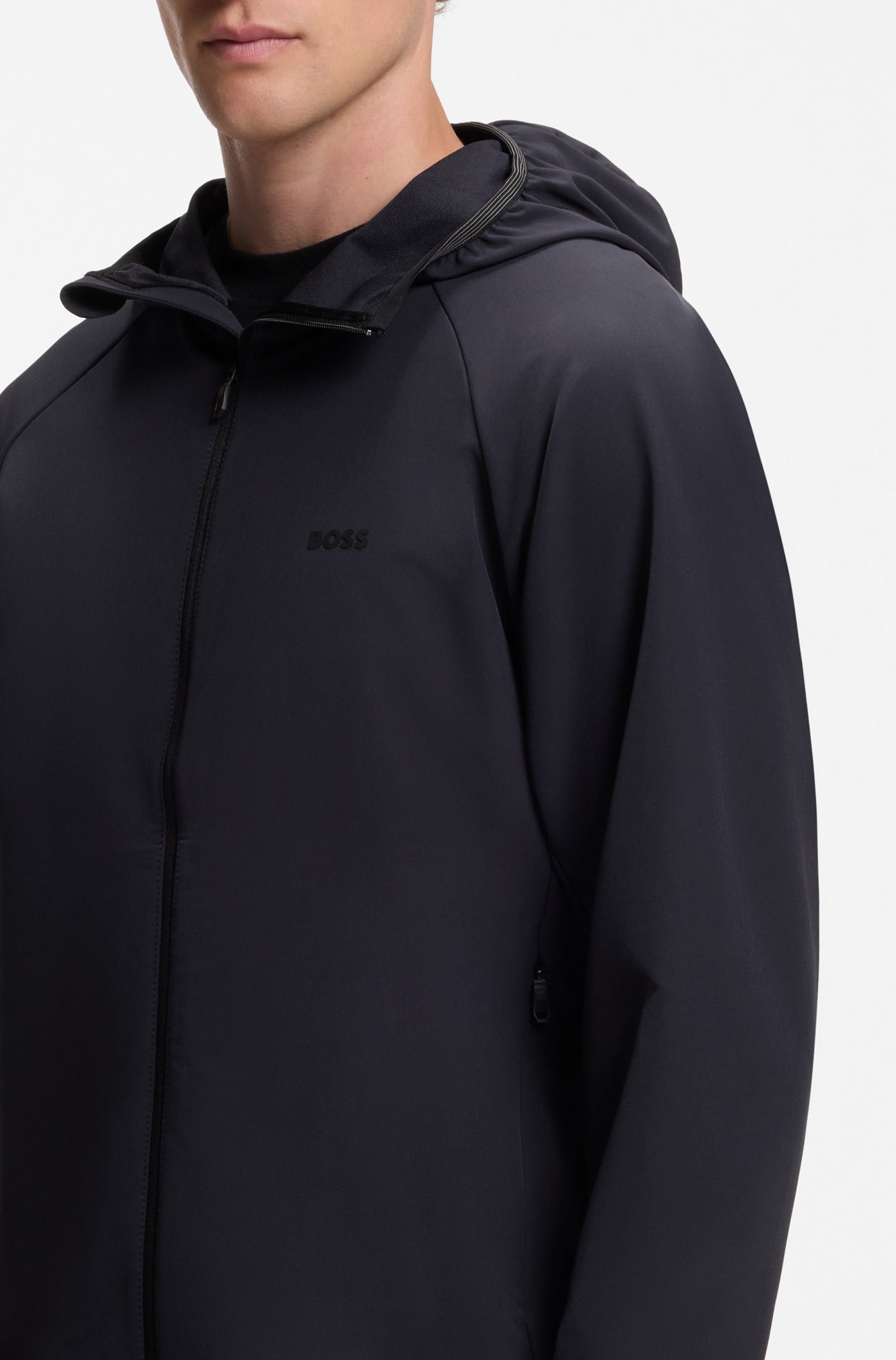 BOSS GREEN Funktionsjacke L Commuter wasserabweisend Funktionsjacke mit gummiertem Label 4 Wege Stretch