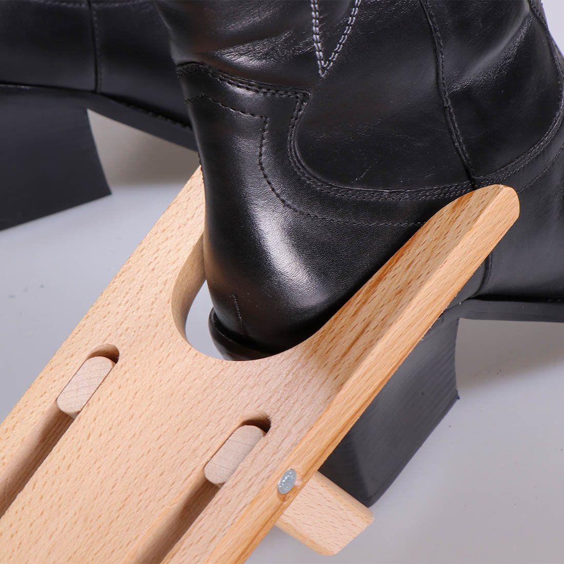 Langlauf Schuhbedarf Stiefelknecht Stiefelknecht Buchenholz platzsparend klappbar made in Germany, Made in Germany