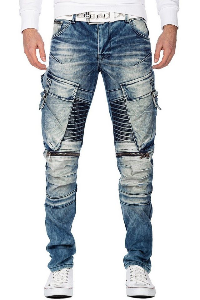 Cipo & Baxx Bikerjeans Herren Regular Fit Hose Stonewashed BA-CD523 Aufwendiges Cargo-Design mit Rippenmuster und Cipo Baxx Metallpatch