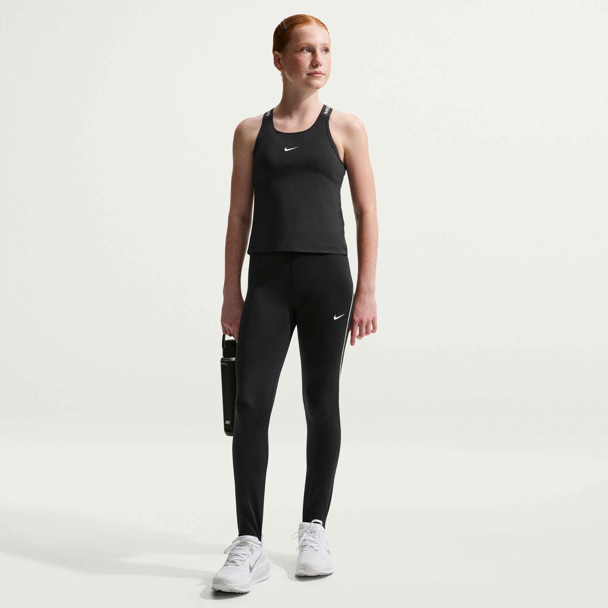 Nike T-Shirt Nike Pro Big Kids' (Girls) Dri-FIT Tank Top für Teens, mit Rundhalsausschnitt, aus Polyester und Elasthan