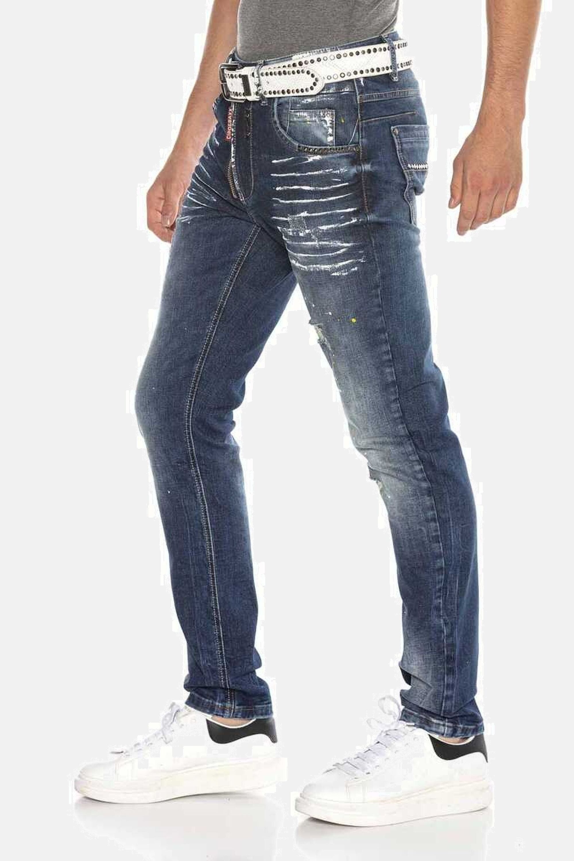Cipo & Baxx 5-Pocket-Jeans Jeans mit trendigen Used-Elementen, CD658