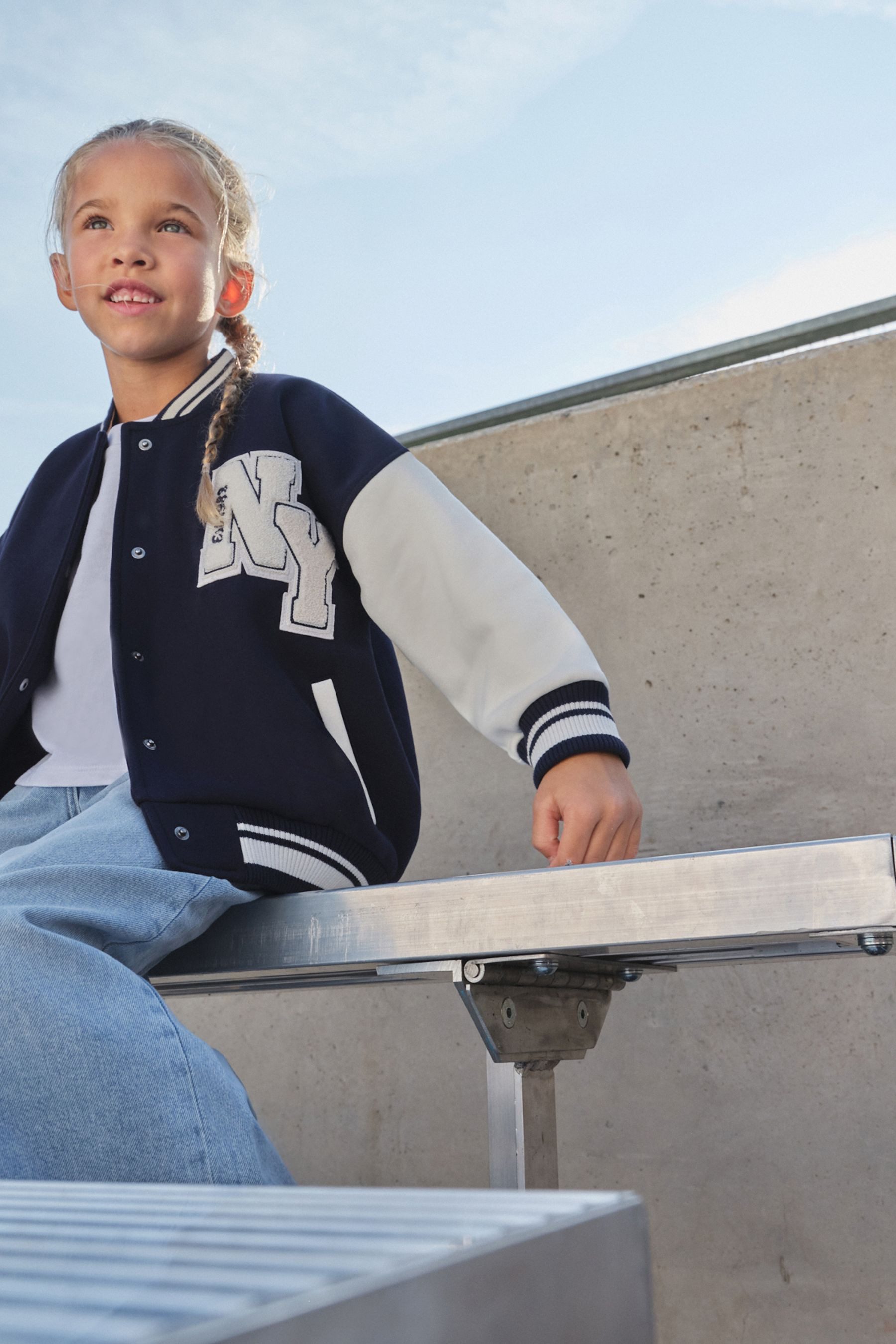 Next Collegejacke Bestickte Varsity-Jacke (1-St)