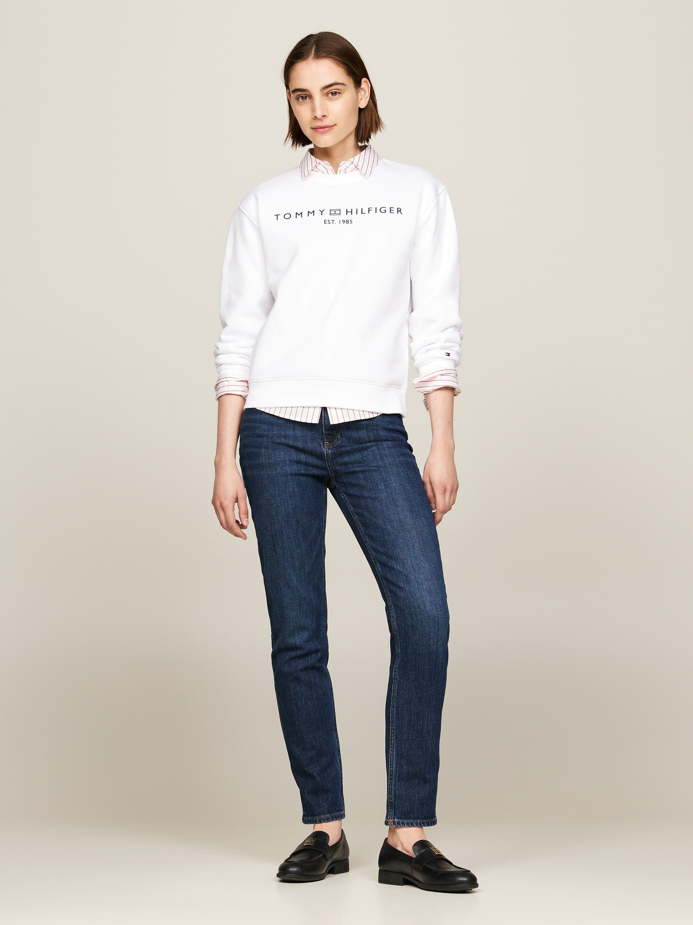 Tommy Hilfiger Sweatshirt MDRN REG CORP LOGO C-NK SWTSHRT mit Logoschriftzug