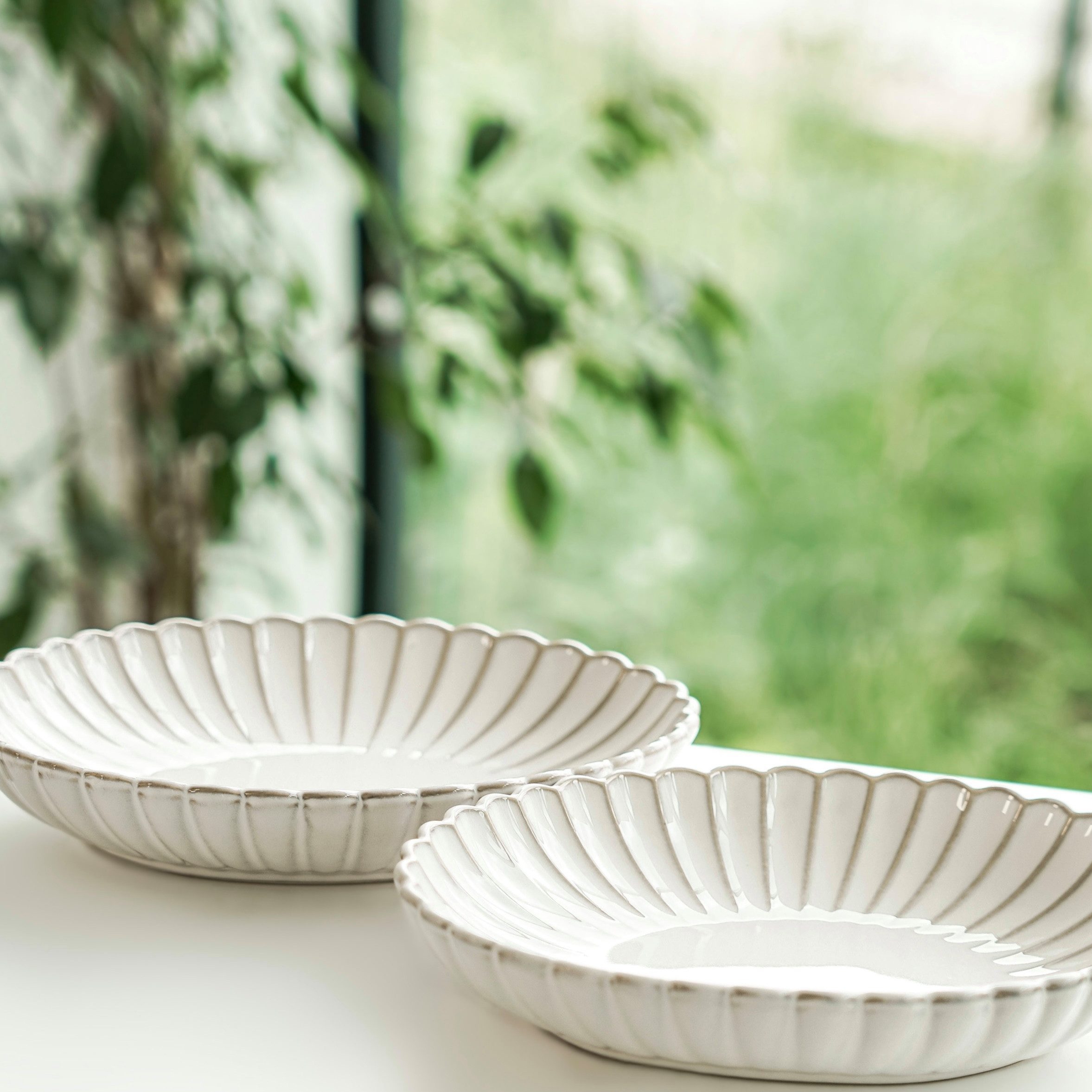 Almina Servierplatte Bloomy 2er-Set Servierplatten aus hochwertigem Porzellan, Porzellan, (2-tlg)