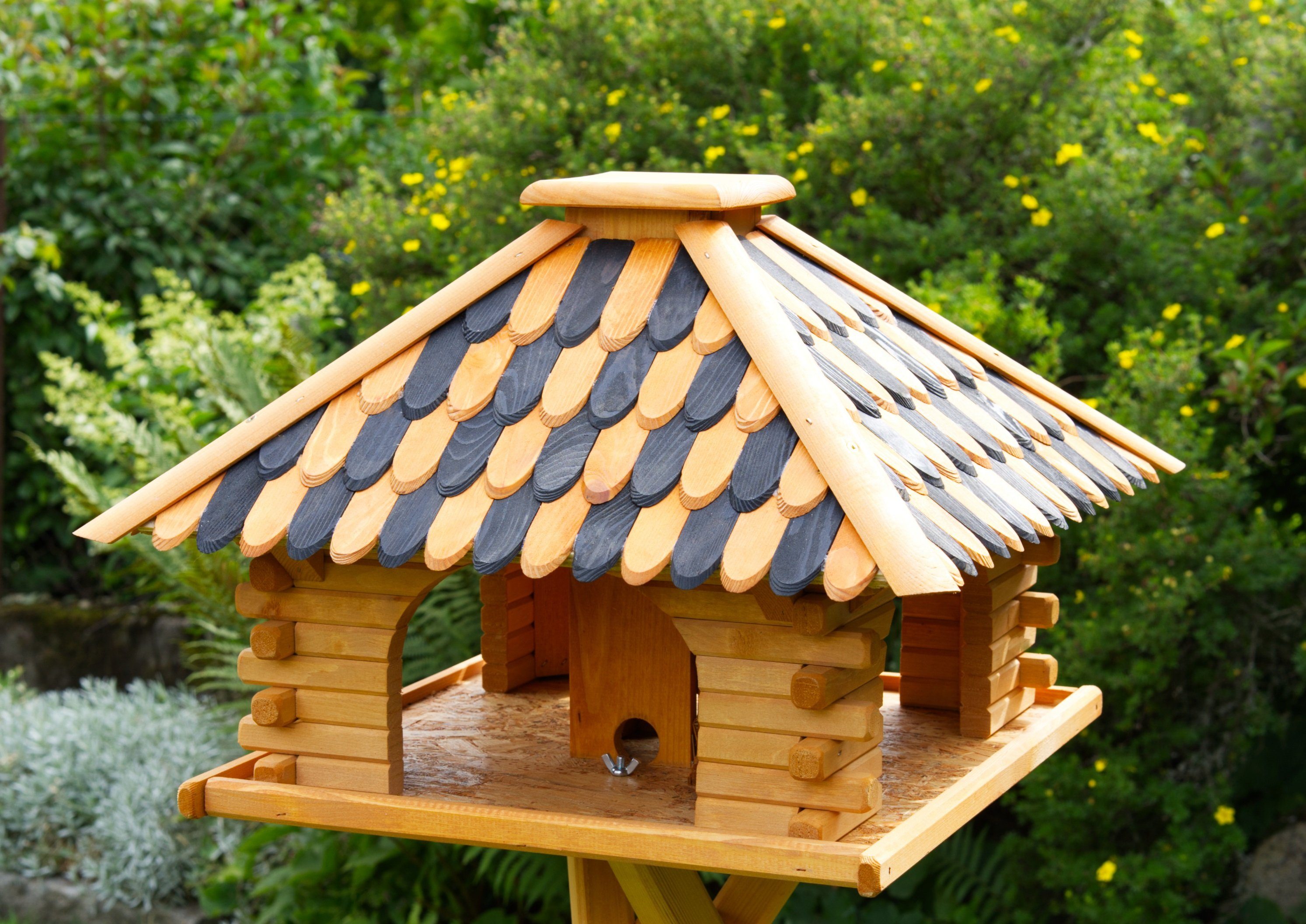 Vogelhaus Vogelhaus in versch. Farben und Solarbeleuchtung V20