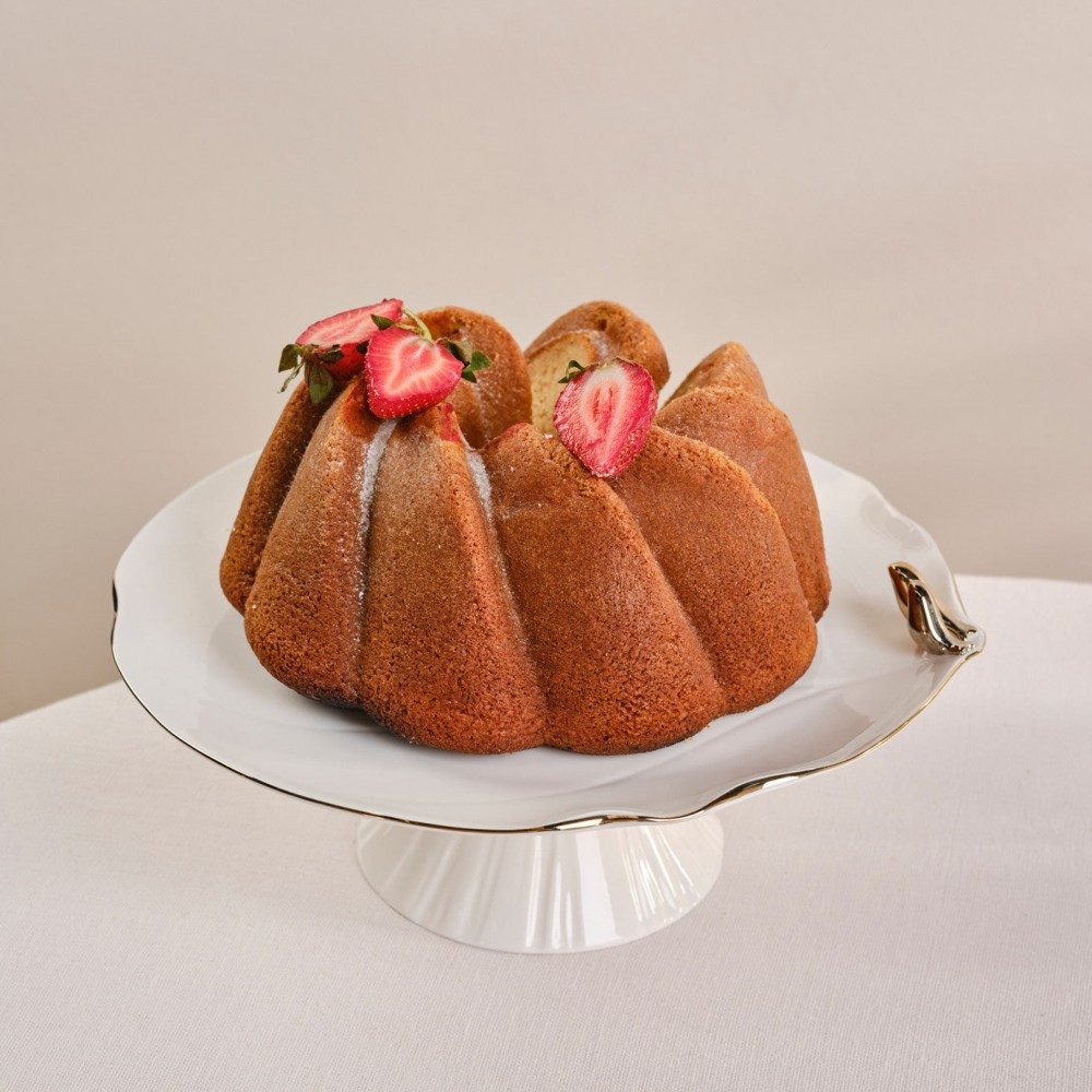 Kuchenteller Karaca X Müge Anlı Bone China Cake Stand, Gold White