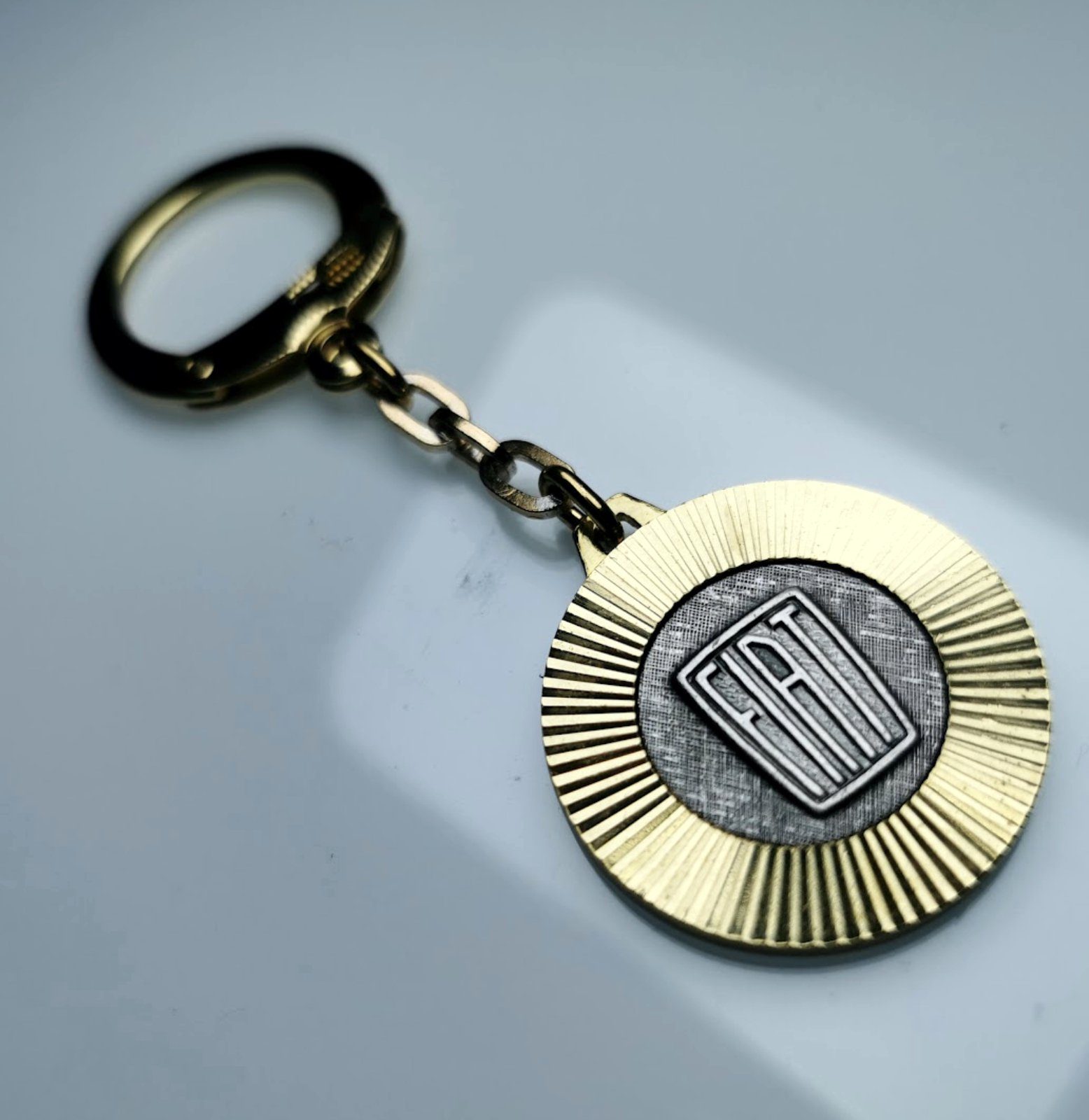 1954er Schlüssel Lüfterrad Autocomfort Hiistorischer Anhänger Diamantschliff Schlüsselanhänger HR Metall FIAT