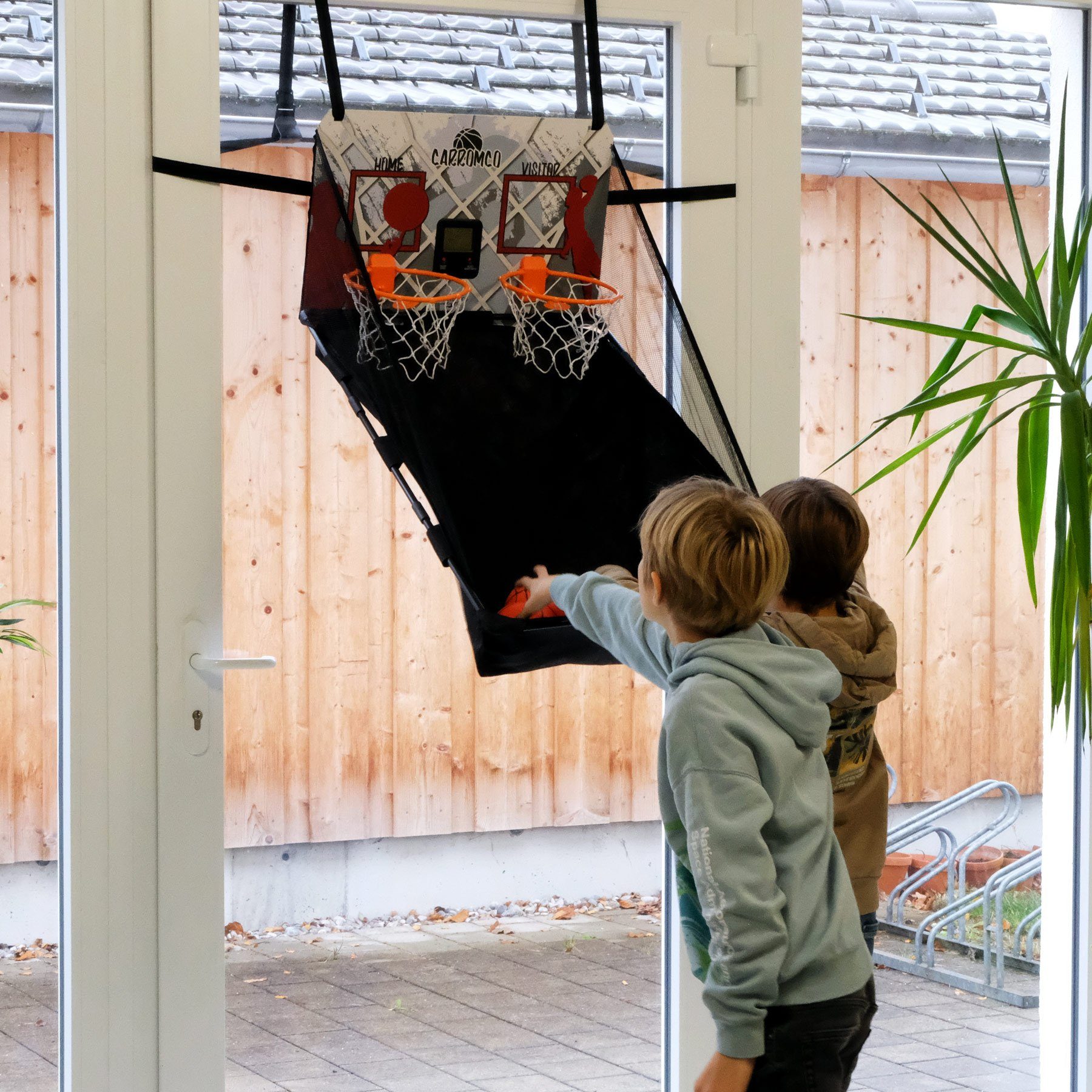 Indoor Wurfspiel Carromco Basketballkorb Arcade zur für 4 zusammenklappbar Bällen, mit elektron. Spieler, 1-2 Türmontage Basketball (1-St), höhenverstellbar, LCD-Zähler,