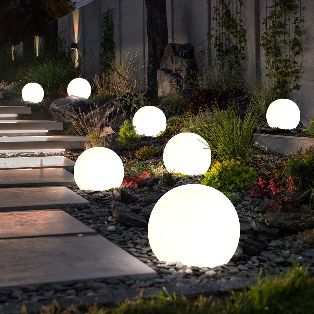 Expo Börse LED Gartenleuchte, weiß Solarkugel Erdspieß 2er verbaut, Warmweiß, Gartendeko Balkonlampe Set fest LED LED-Leuchtmittel Außenlampe