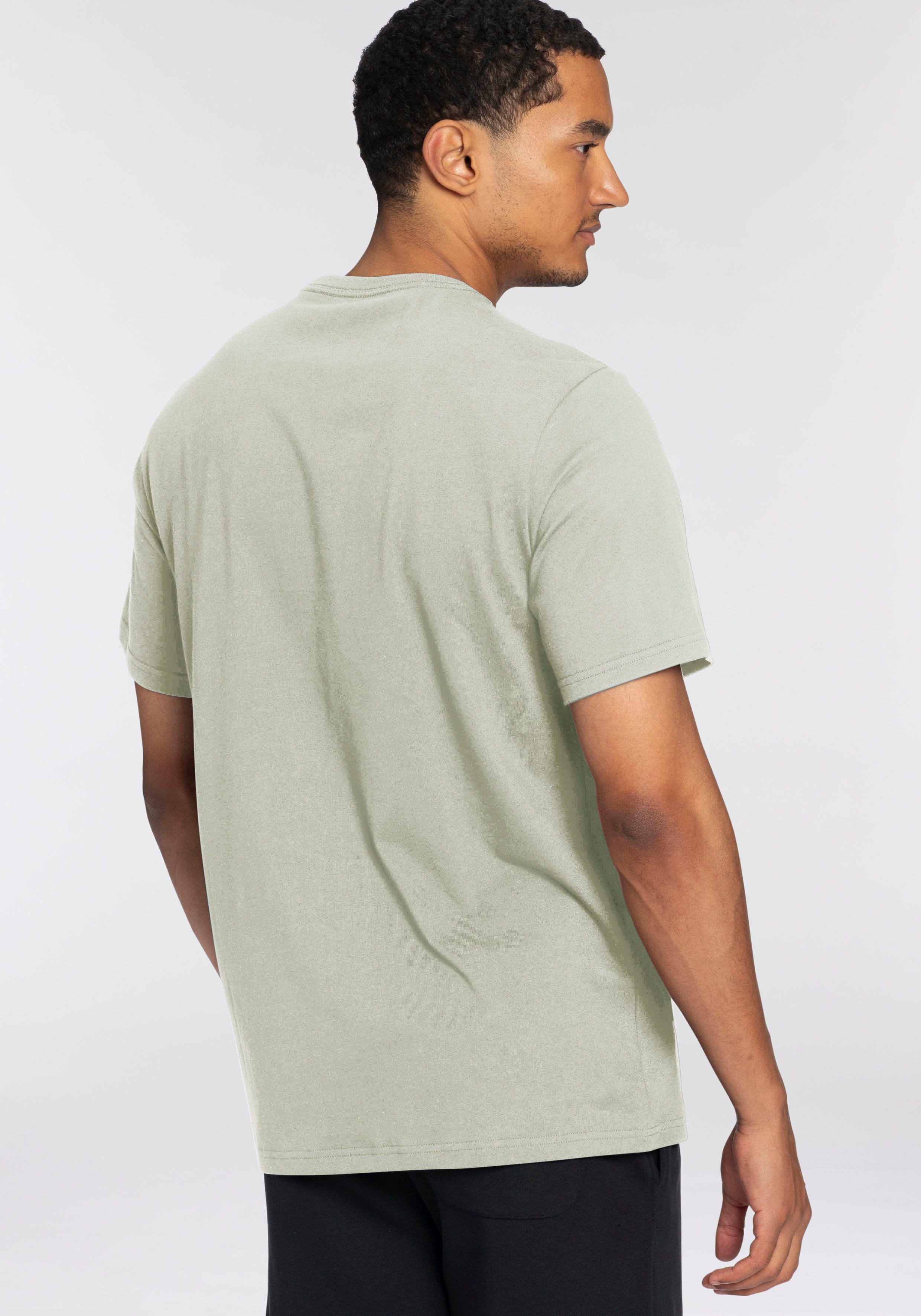 Converse T-Shirt CONVERSE GO-TO ALL STAR PATCH STANDARD-FIT T-SHIRT (1-tlg) günstig online kaufen