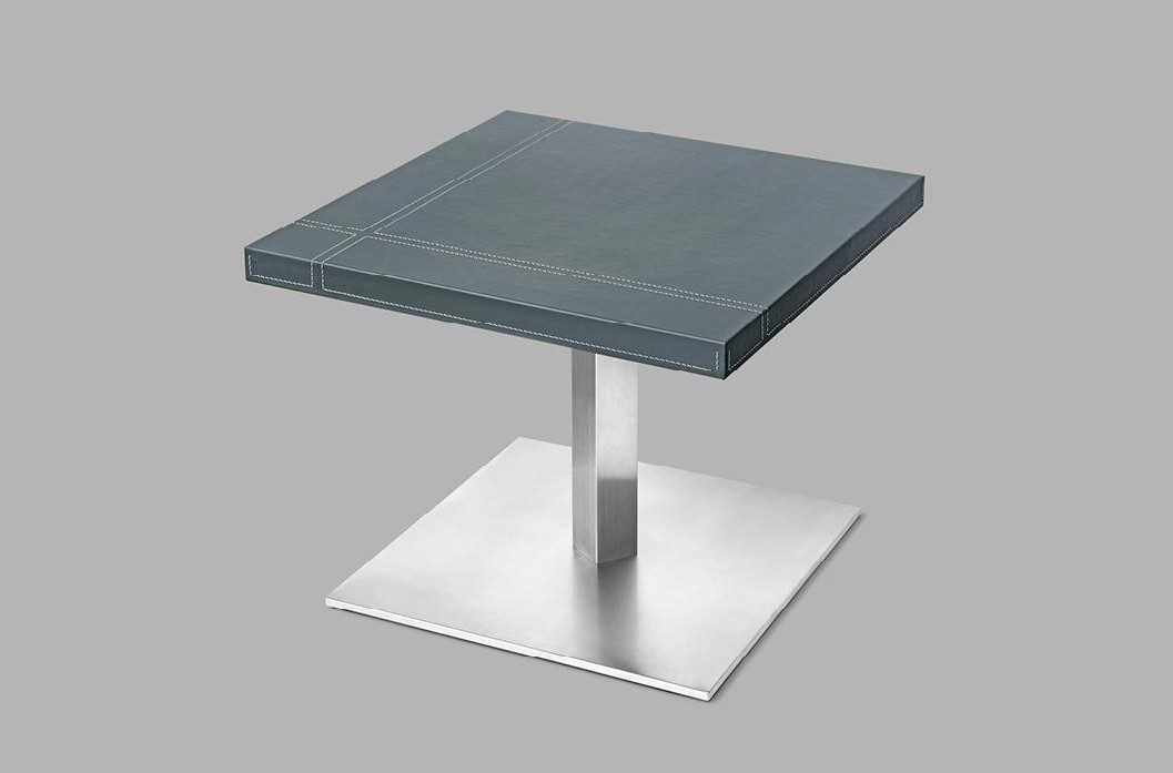 Xlmoebel Konferenztisch Designer Beistelltisch aus Leder und Metall 60x60 cm, Made in Europa