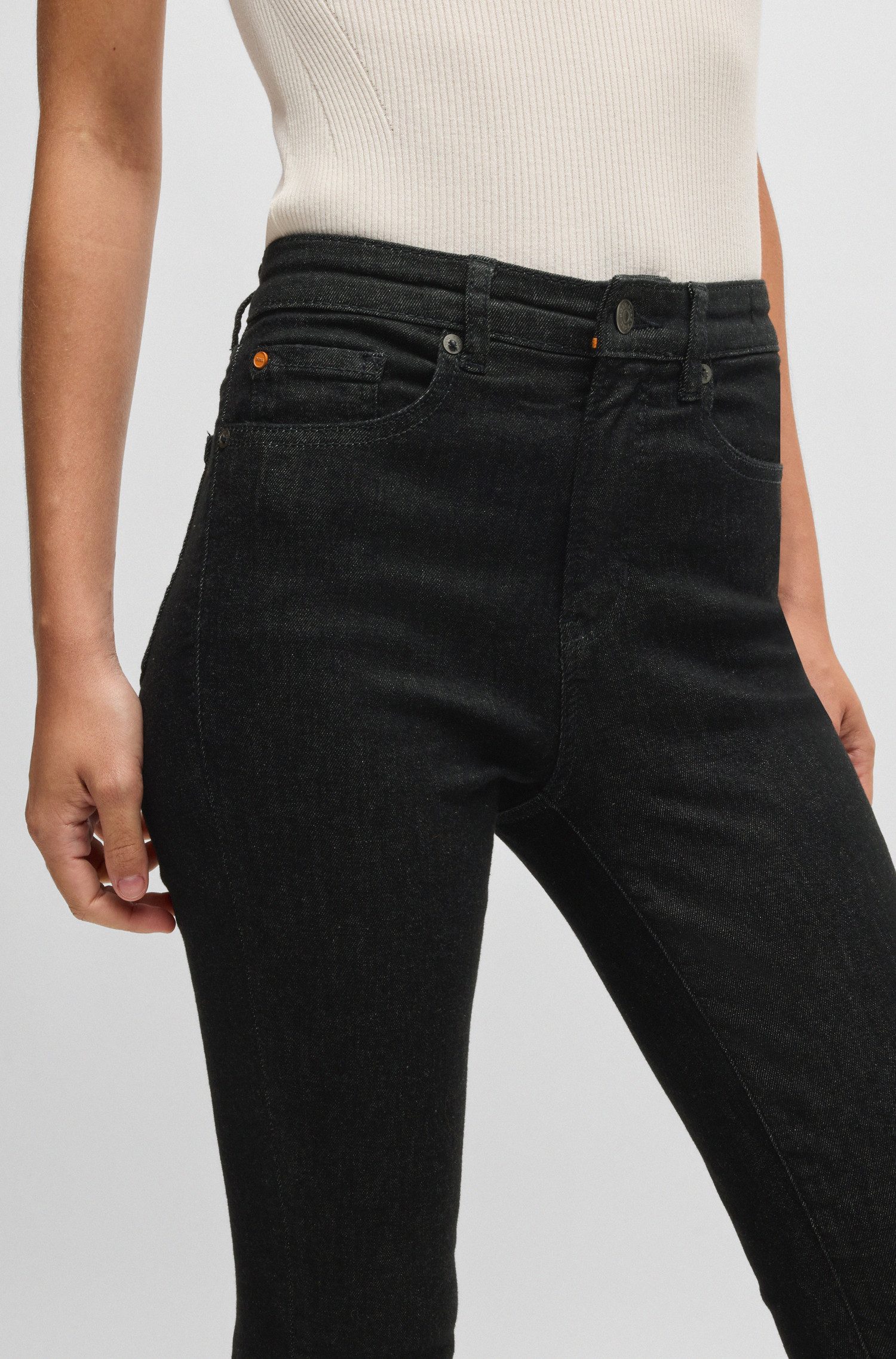 BOSS ORANGE Slim-fit-Jeans Maye High Rise Slim Premium Damenmode mit BOSS Leder-Badge