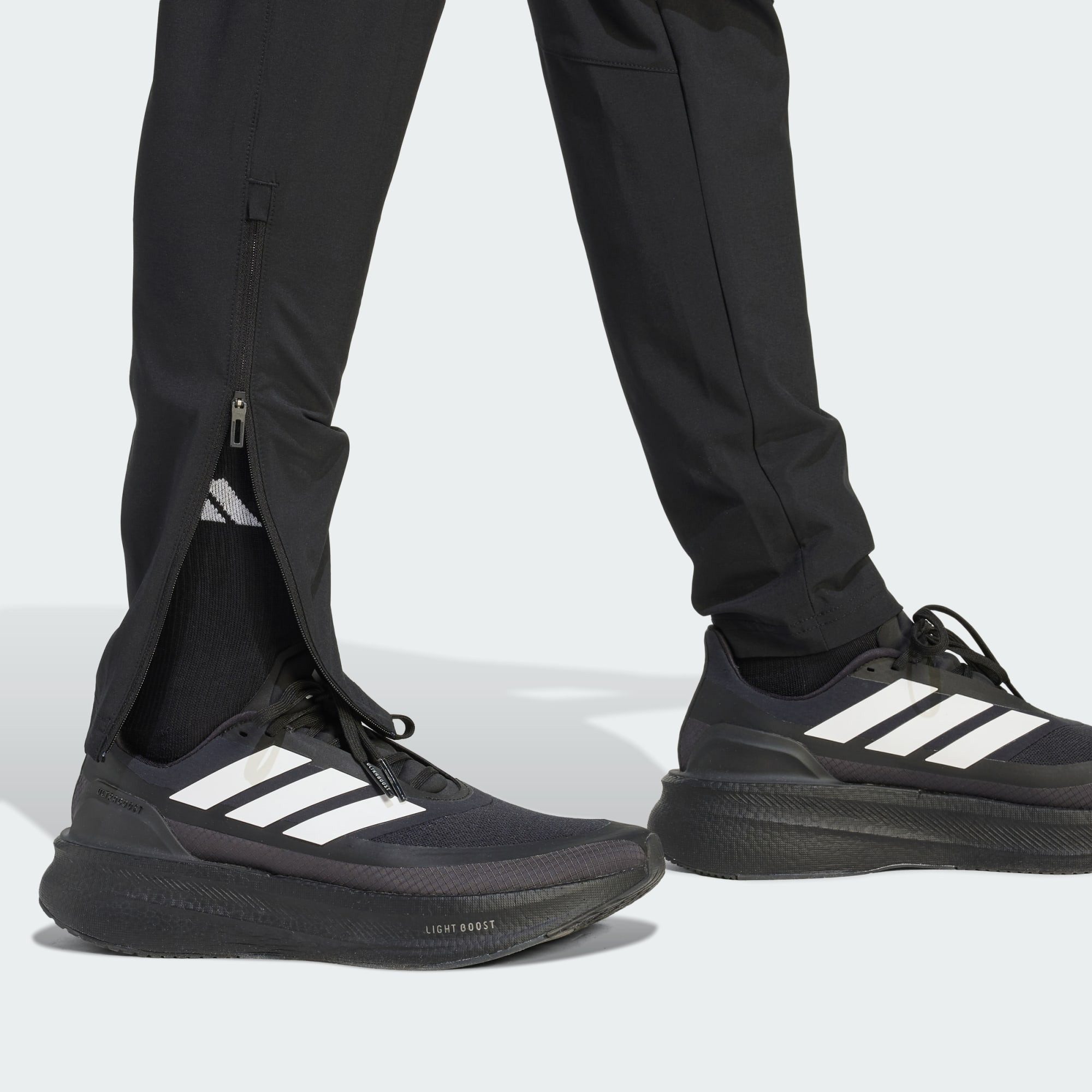 adidas Performance Trainingshose TIRO TRAVEL HOSE, GEWEBT (1-tlg)