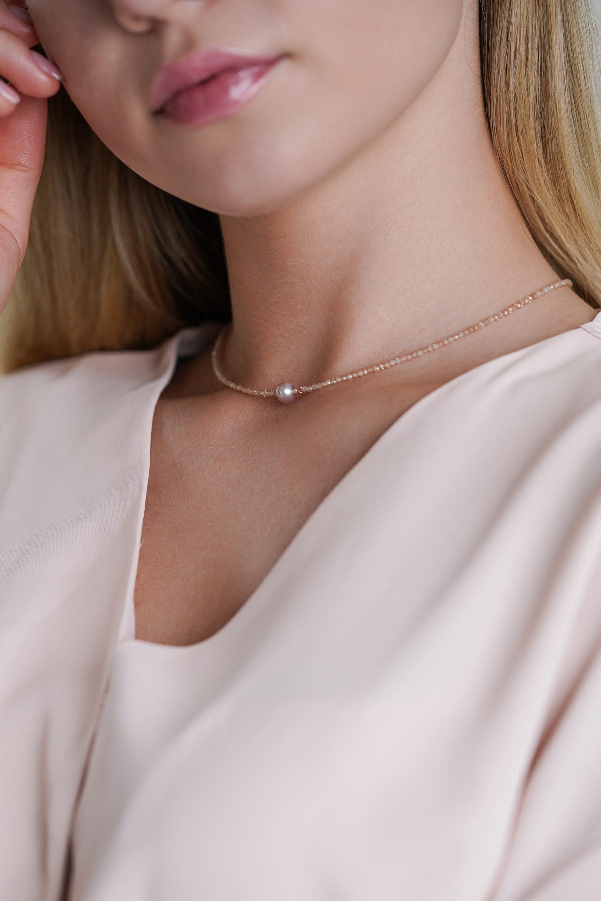 Gaura Pearls Perlenkette Modern, kurz, echte Süßwasserzuchtperle rosa 8-9 m günstig online kaufen