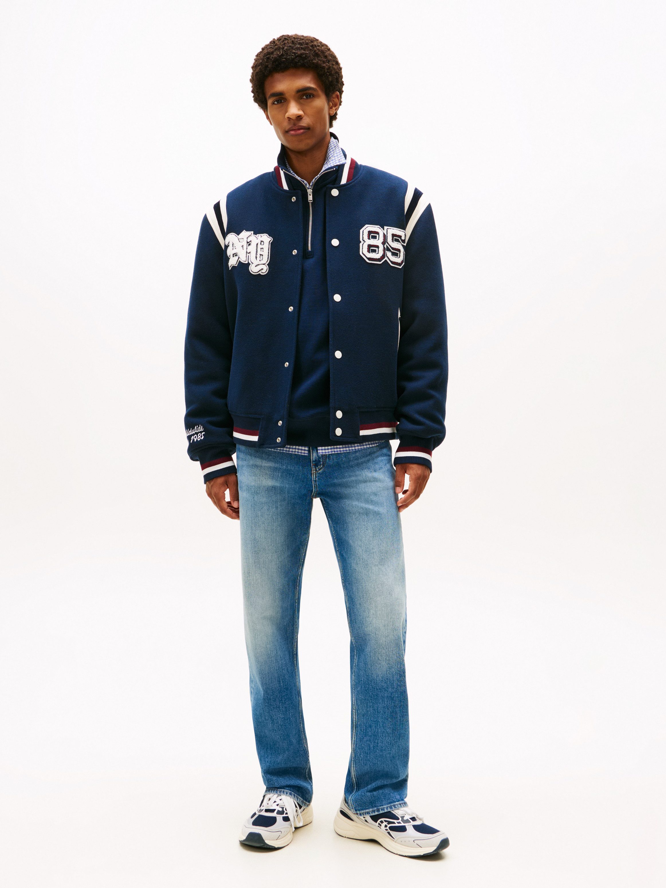 Tommy Jeans Regular-fit-Jeans Otis Regular Straight Gerade geschnittene Jeans, regulärer Leibhöhe