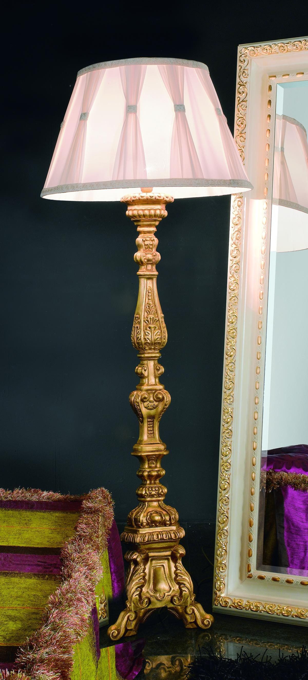 JVmoebel Stehlampe Barocke Stehlampe im Rokoko-Stil aus Metall und Glas, Made in Europa