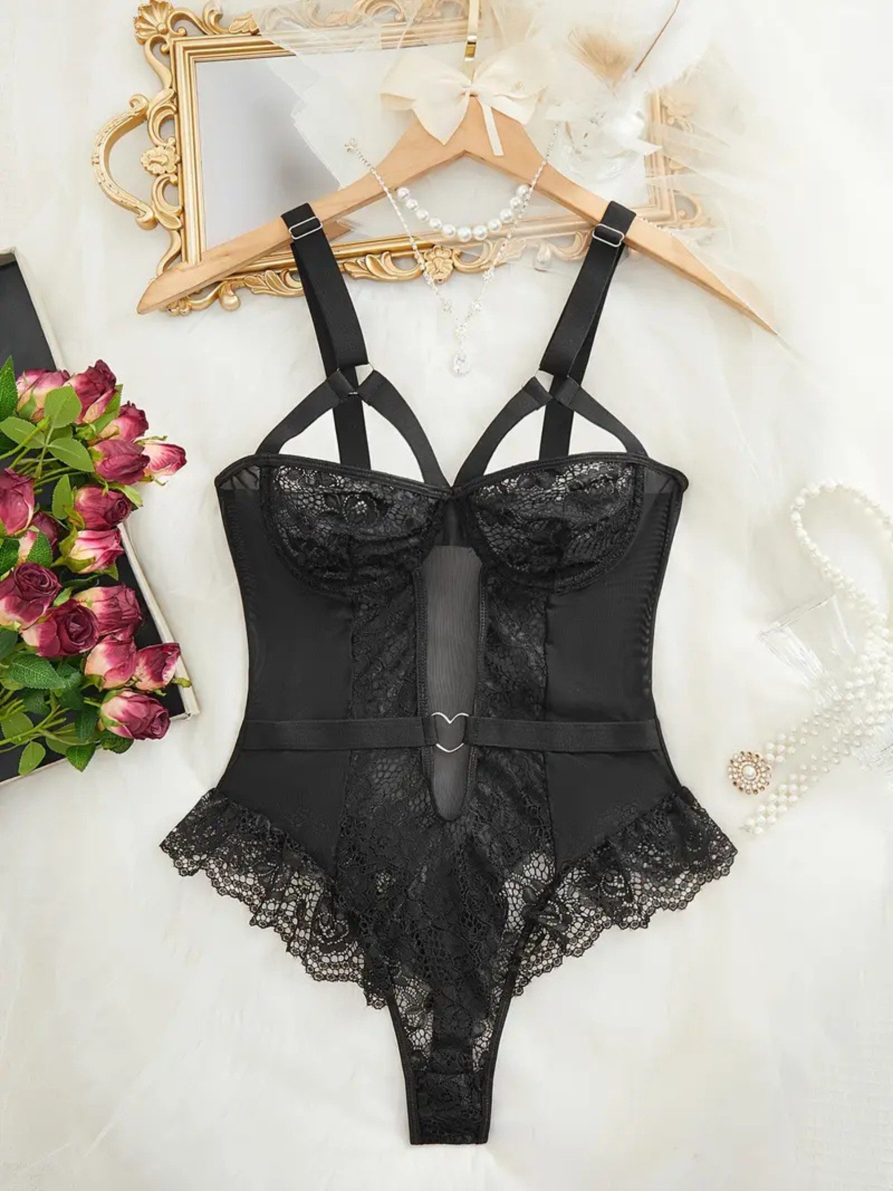 Elegant Love Corsage Sexy Reizwäsche-Body – Dessous aus Spitze & Mesh mit Herzdetail Eleganter Bodysuit mit Herzausschnitt – Ideal für besondere Anlässe