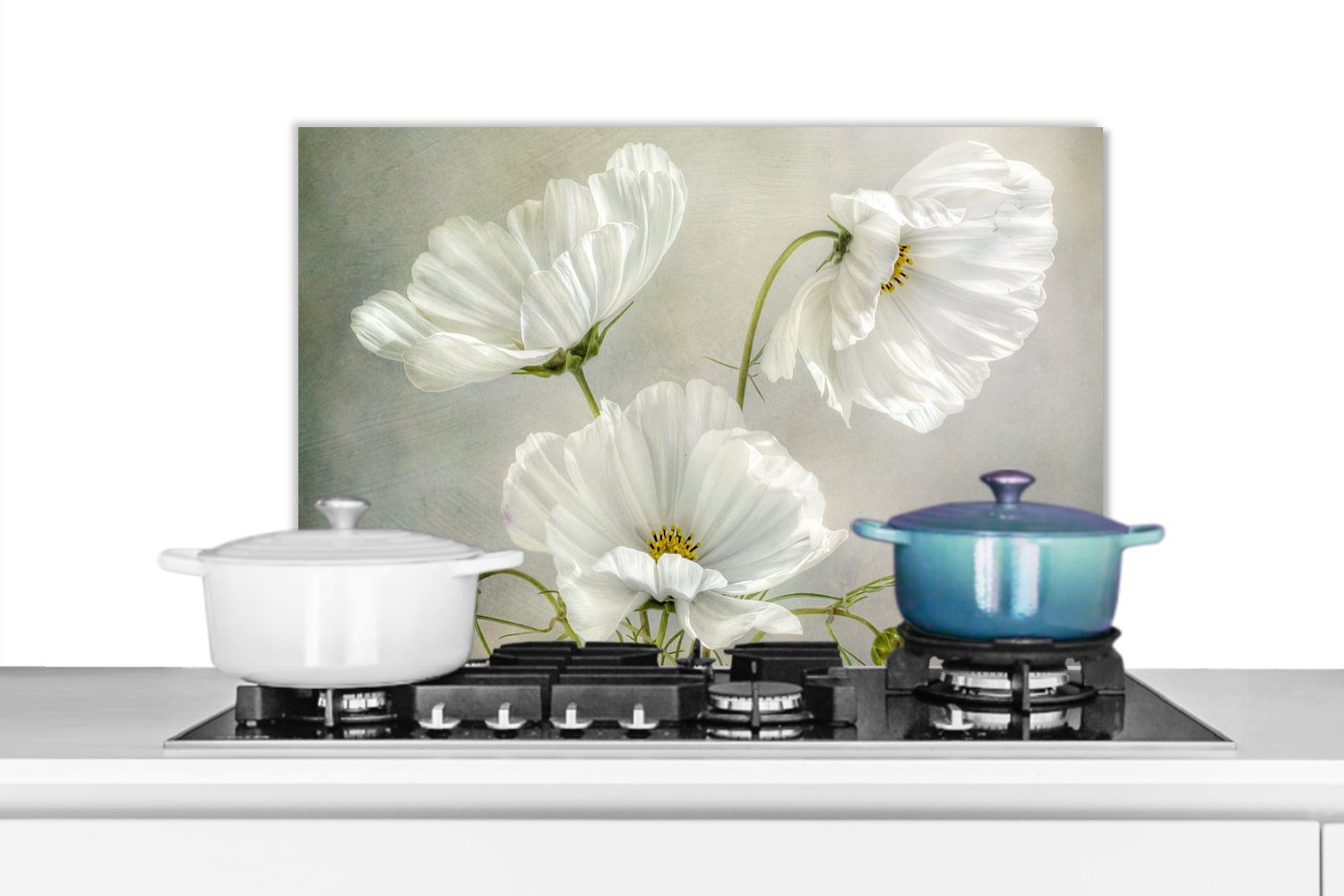 MuchoWow Küchenrückwand Blumen - Stillleben - Mohn - Weiß - Botanisch, (1-tlg), 60x40 cm, Herdblende aus Wandschutz, Temperaturbeständig küchen
