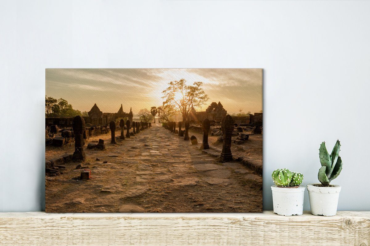 30x20 Ruinen Wat Laos, Leinwandbilder, (1 cm in Aufhängefertig, Phou den St), bei Wandbild Wanddeko, Sonnenaufgang des OneMillionCanvasses® Leinwandbild
