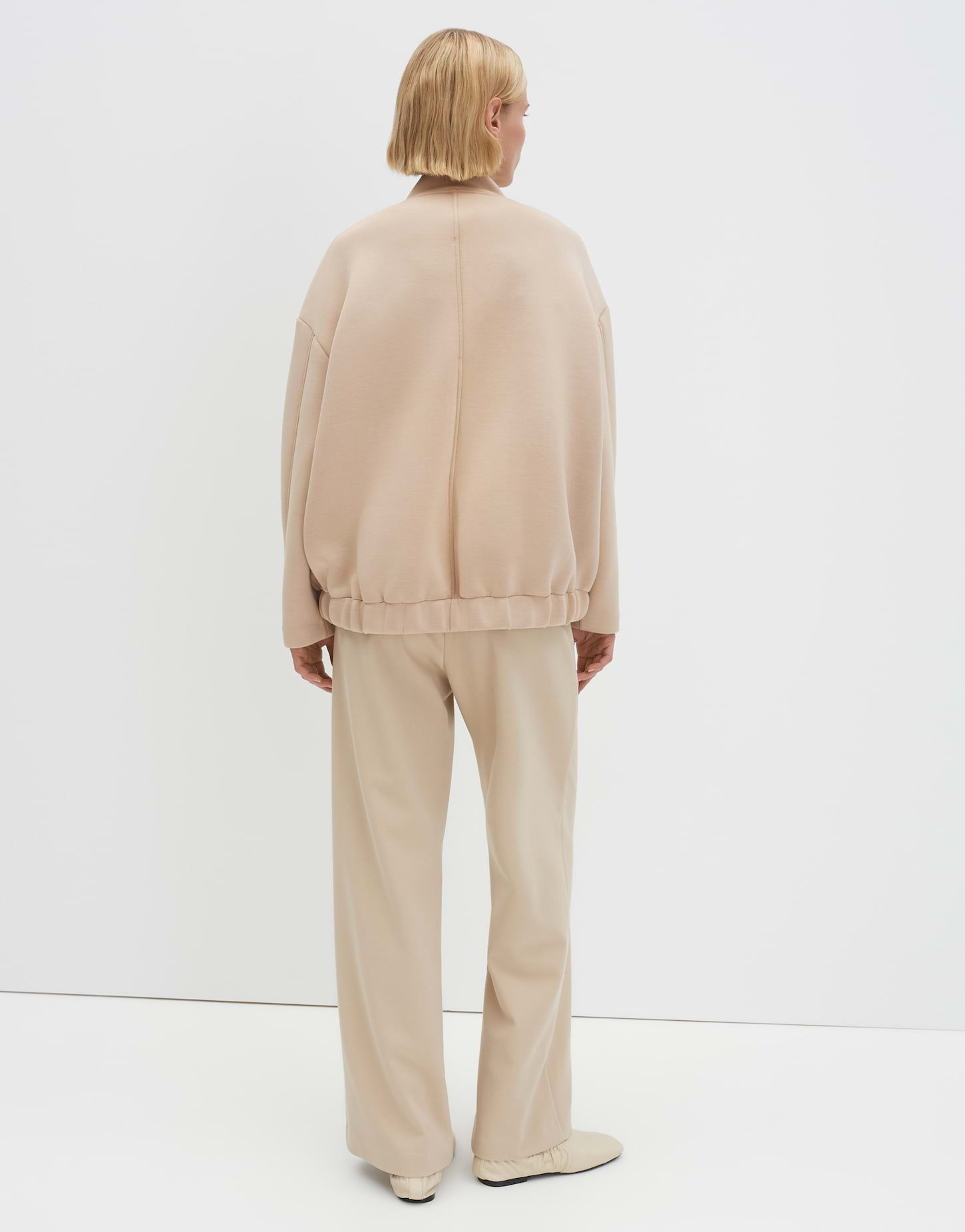 someday Sweatjacke UMIRA Oversized mit Ballonsaum im Rücken oversized, hinten länger als vorne, elastischer Stoff