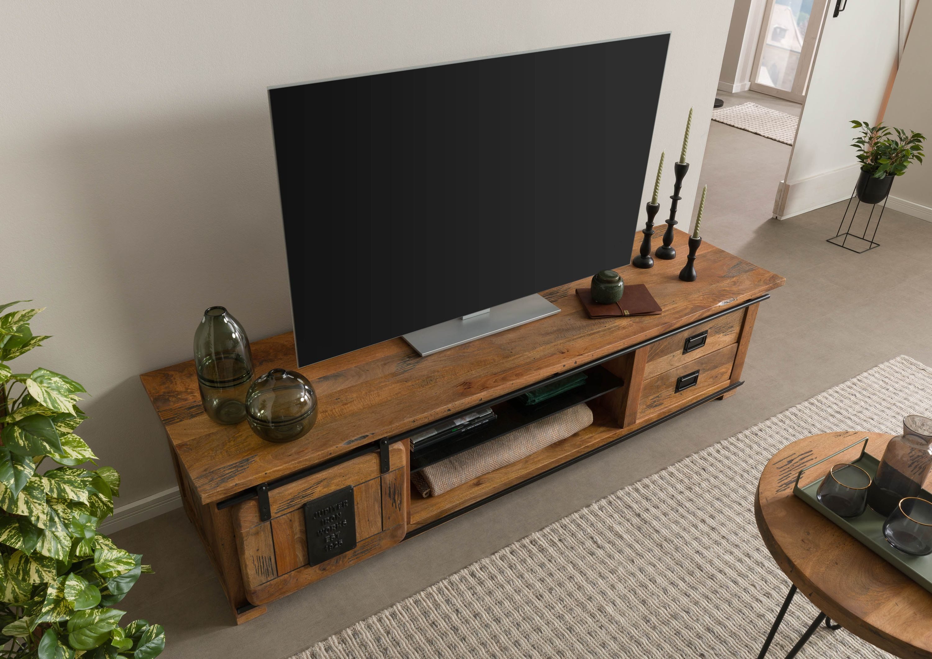 Massivmoebel24 TV-Board RAILWAY LUX (Massivholz), Mango / Altholz 200x55x50 natur lackiert RAILWAY LUX #131