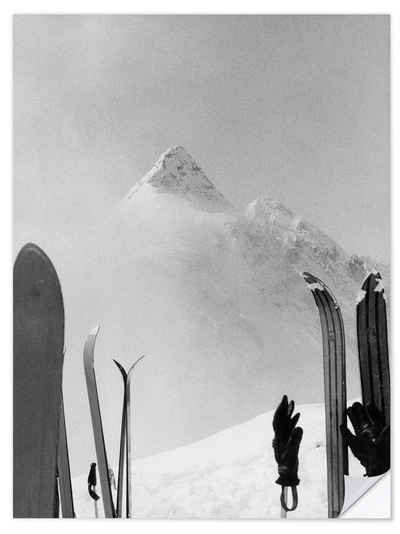 Posterlounge Wandfolie Vintage Ski Collection, Wartende Skier, Vintage Fotografie