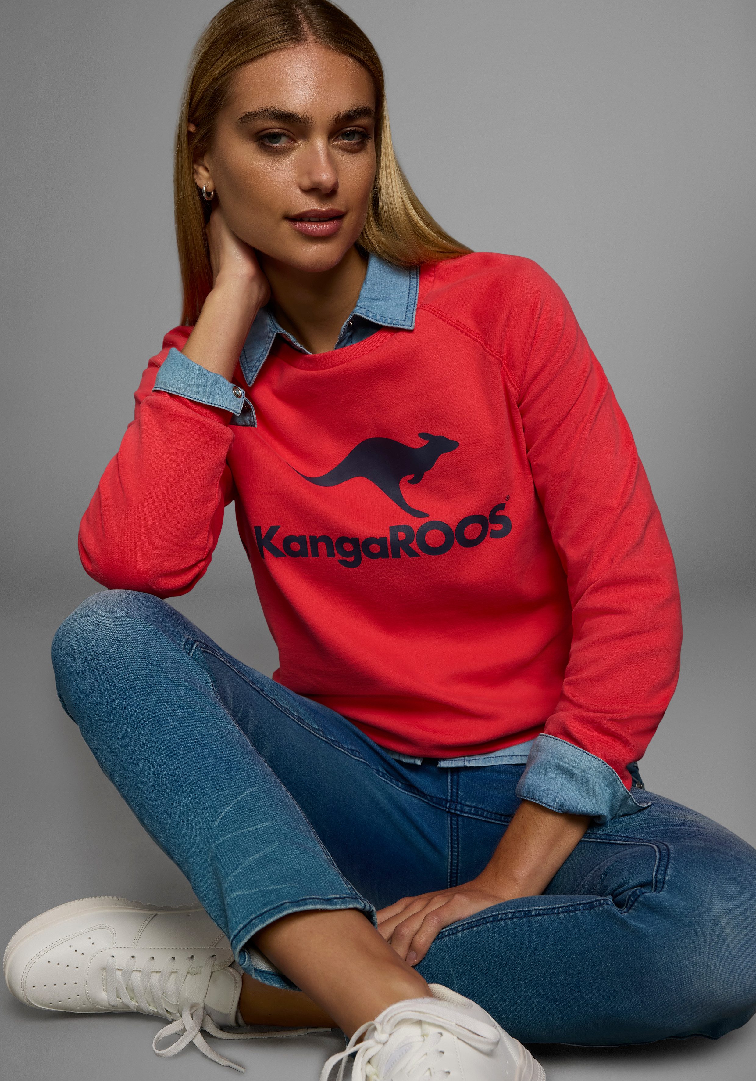 KangaROOS Sweatshirt Langarm, figurumspielender Schnitt, mit Print, Rundhal günstig online kaufen