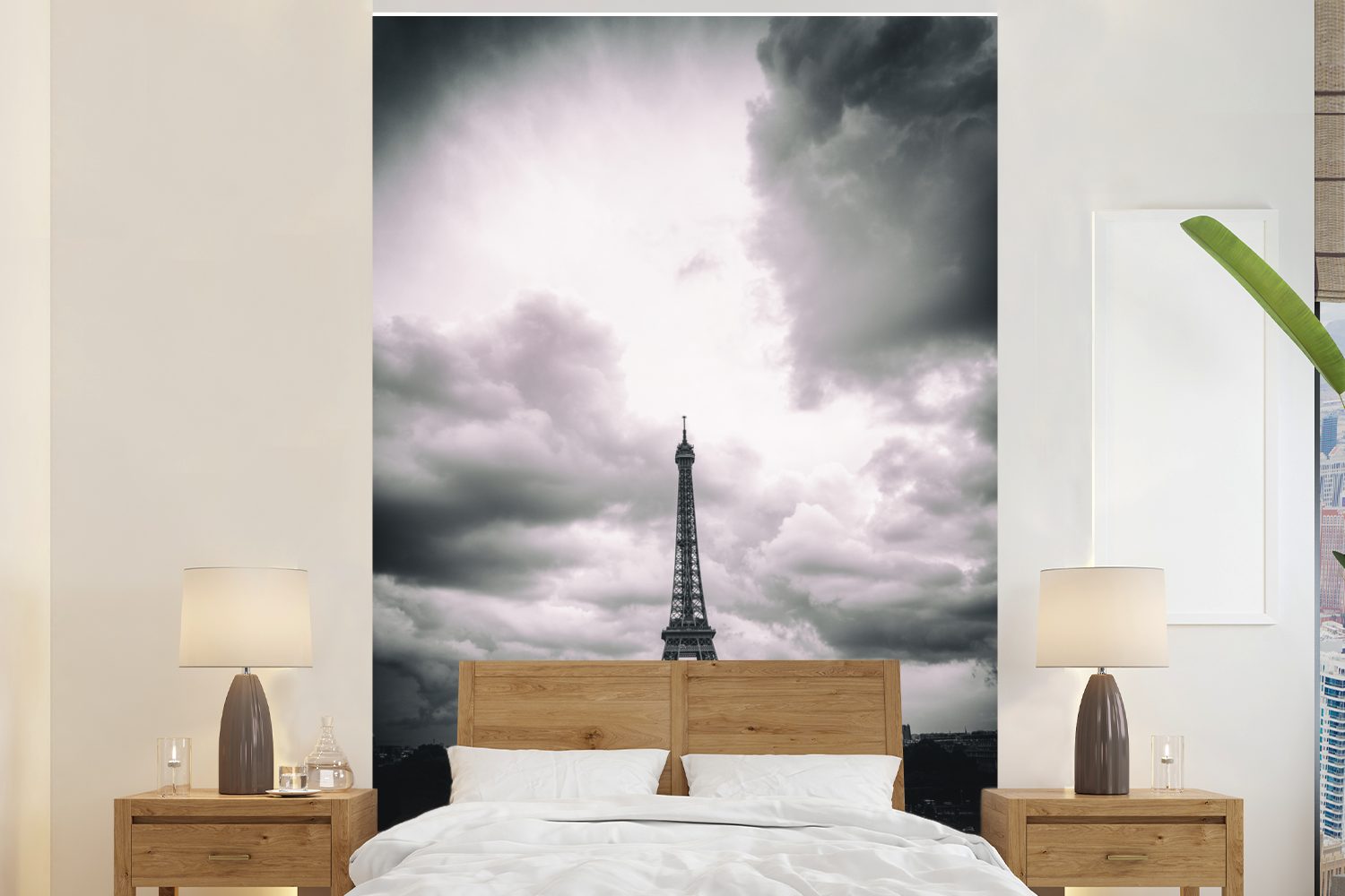 MuchoWow Fototapete Eiffelturm unter tobenden Wolken, Matt, bedruckt, (3 St), Montagefertig Vinyl Tapete für Wohnzimmer, Wandtapete
