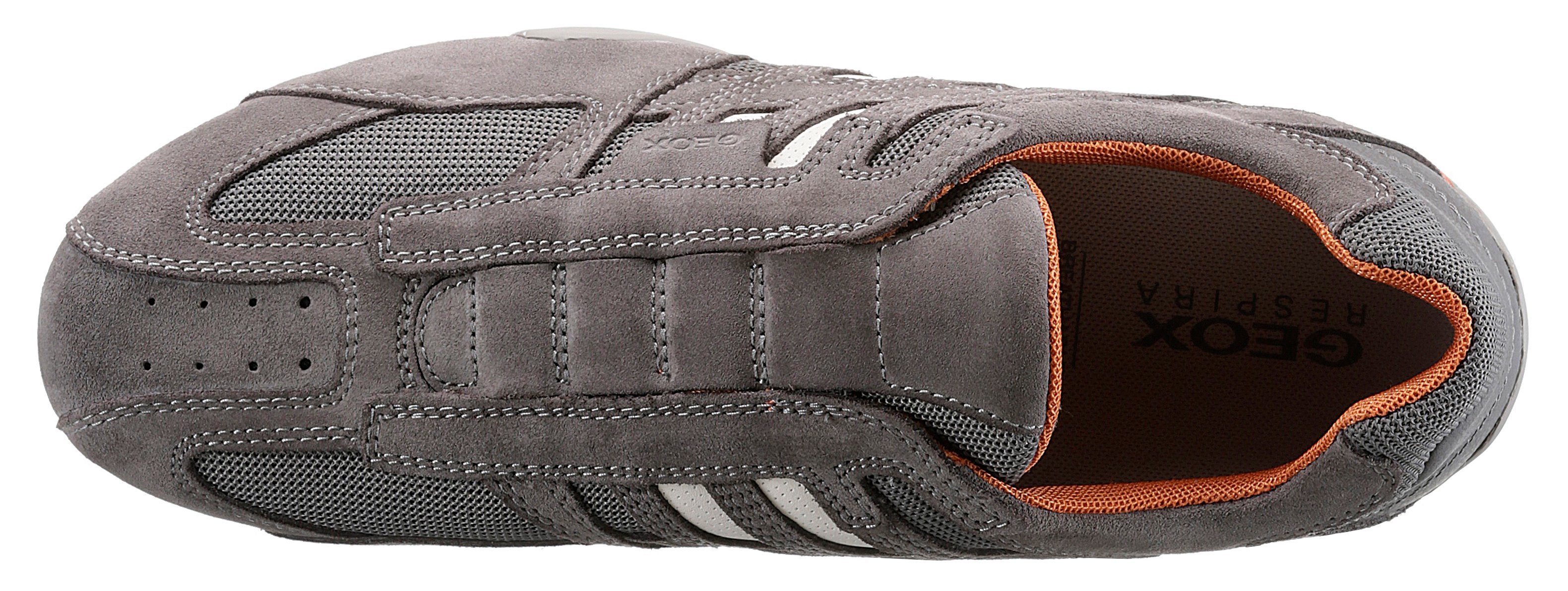 Slip-On Geox Sneaker Membrane Ziernähten Geox und modischen kombiniert mit Spezial mit SNAKE hellgrau, UOMO