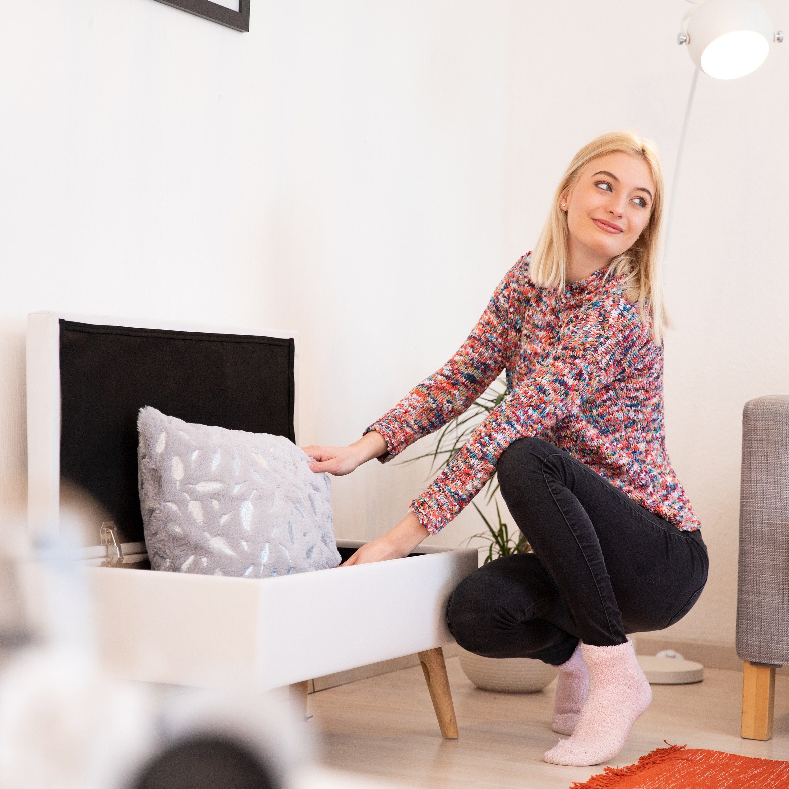 relaxdays Sitzbank Samt Sitzbank mit Stauraum, weiß