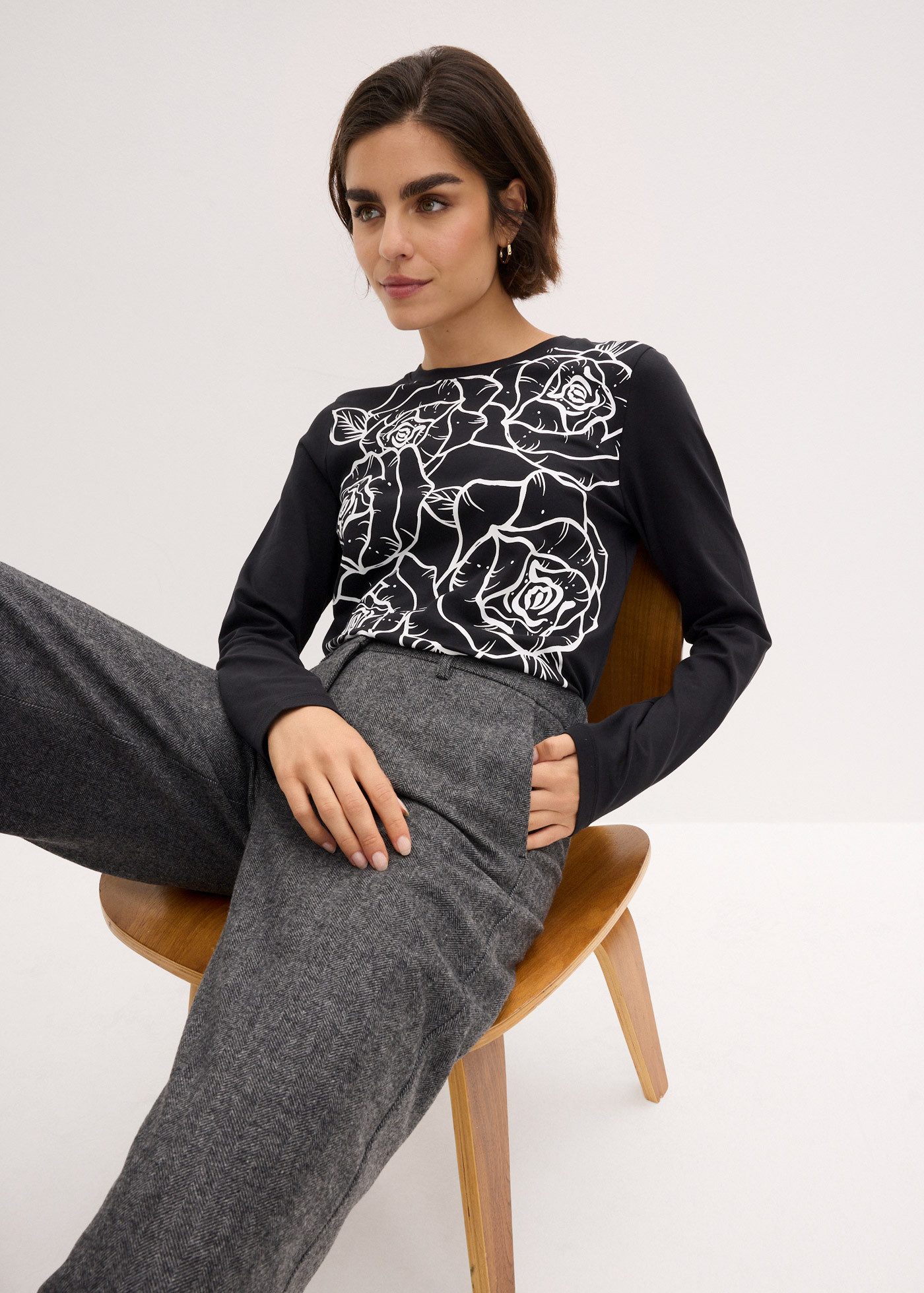 bonprix Langarmshirt lockere Passform, mit Rundhalsausschnitt, aus Baumwoll günstig online kaufen