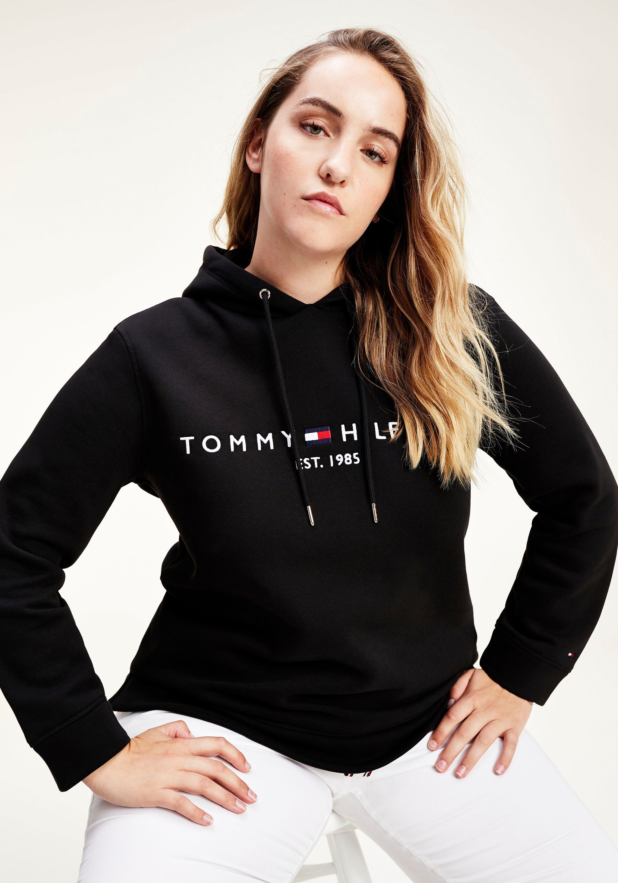 Tommy Hilfiger Curve Kapuzensweatshirt RV TH ESS HILFIGER HOODIE LS mit  gesticktem Tommy Hilfiger Linear Logo-Schriftzug