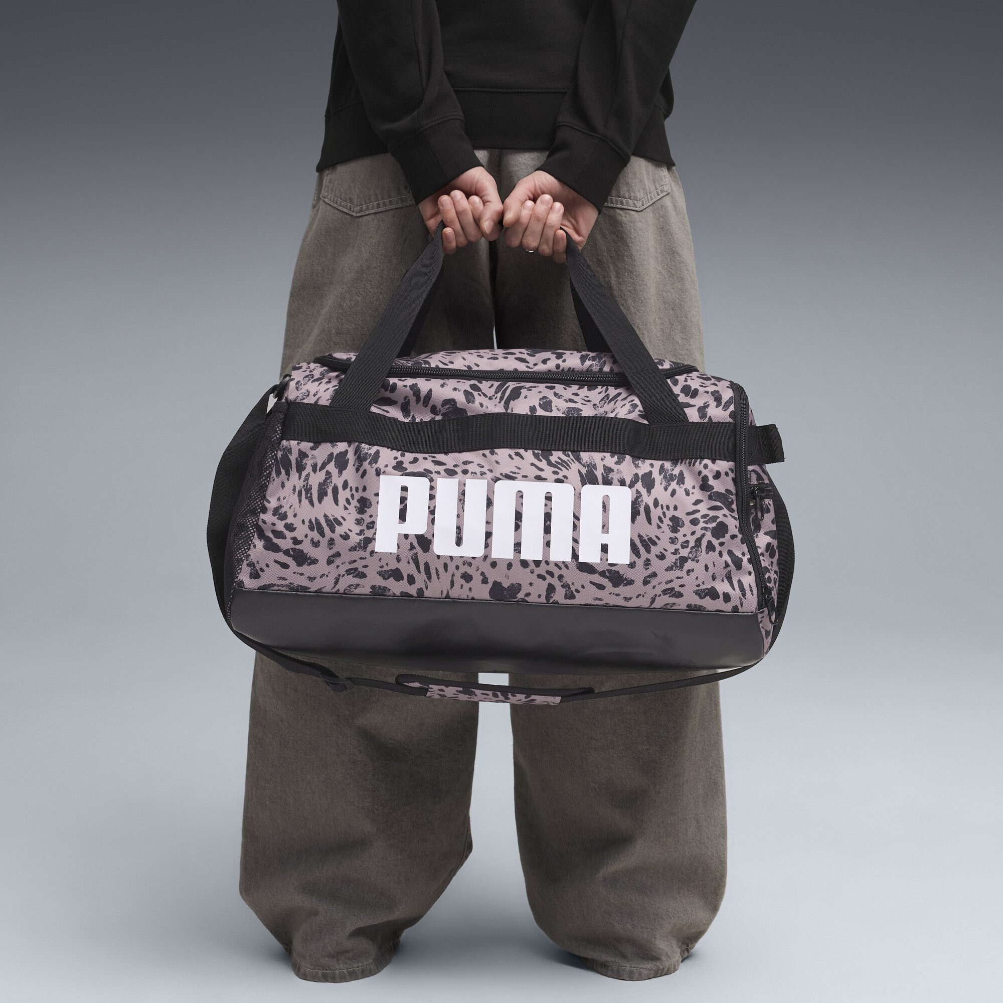 PUMA Sporttasche Challenger 35L Kleine Sporttasche mit Allover-Print Erwach günstig online kaufen