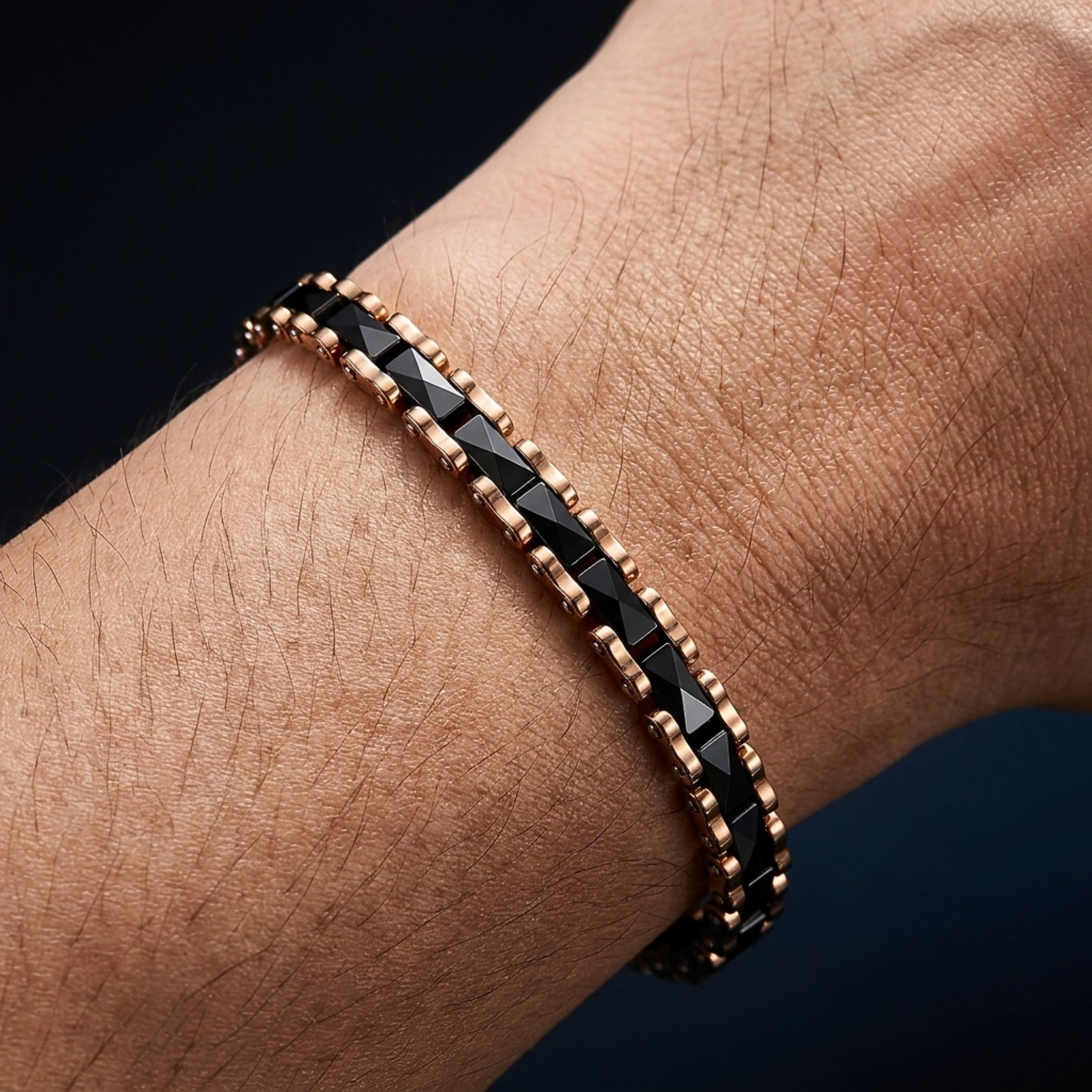 UNIQAL.de Edelstahlarmband Unisex PRESTIGE KERAMIK ROSEGOLD – Keramik & Edelstahl, Roségold (mit feiner Gliederstruktur, eleganten Kontrasten und stilvollen Details, ink. Schmuckverpackung), hautfreundlicher 316L Edelstahl, wasserbeständig, verstellbar