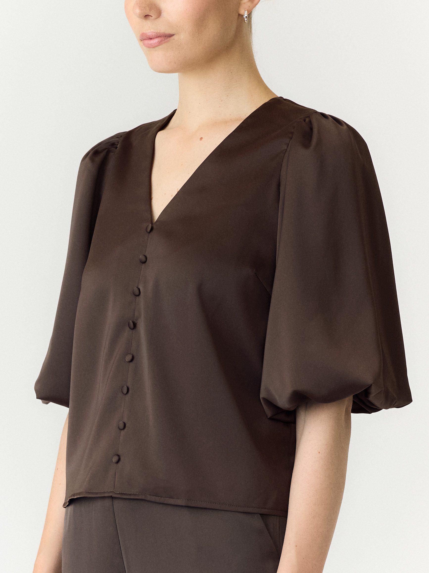 Y.A.S Kurzarmbluse YASPELLA 2/4 V-NECK TOP S. NOOS Materialmix, regular fit – Bild 2 von 5